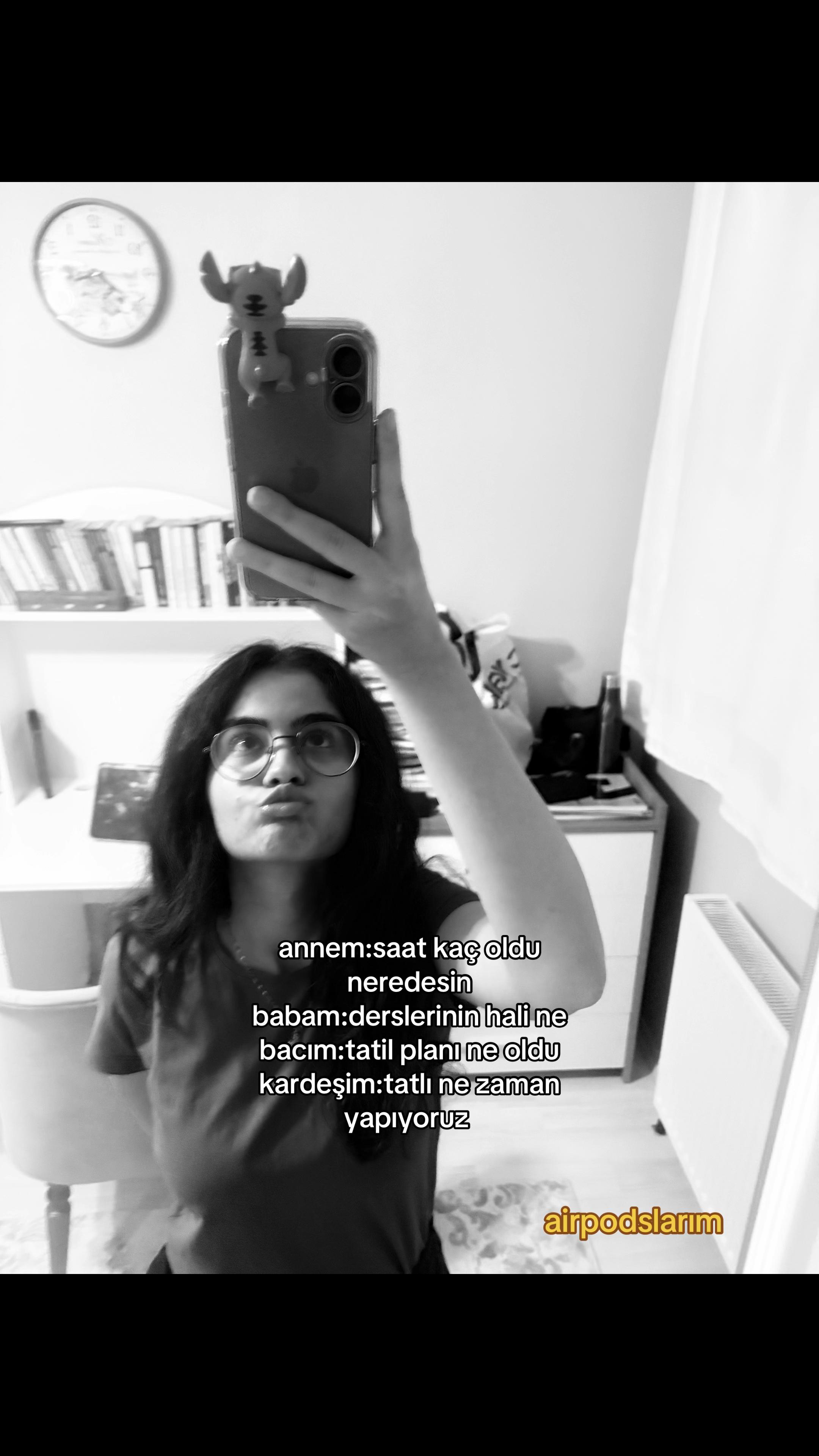 @nisaa_190777