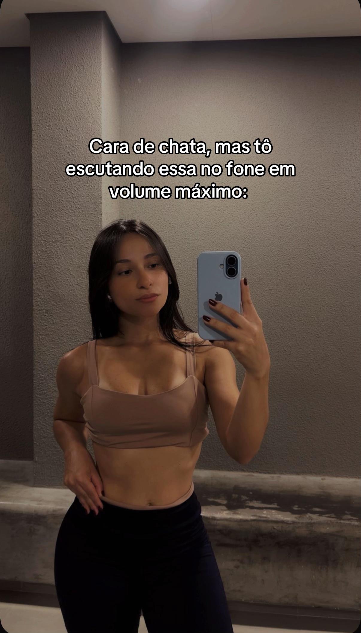 @Bella