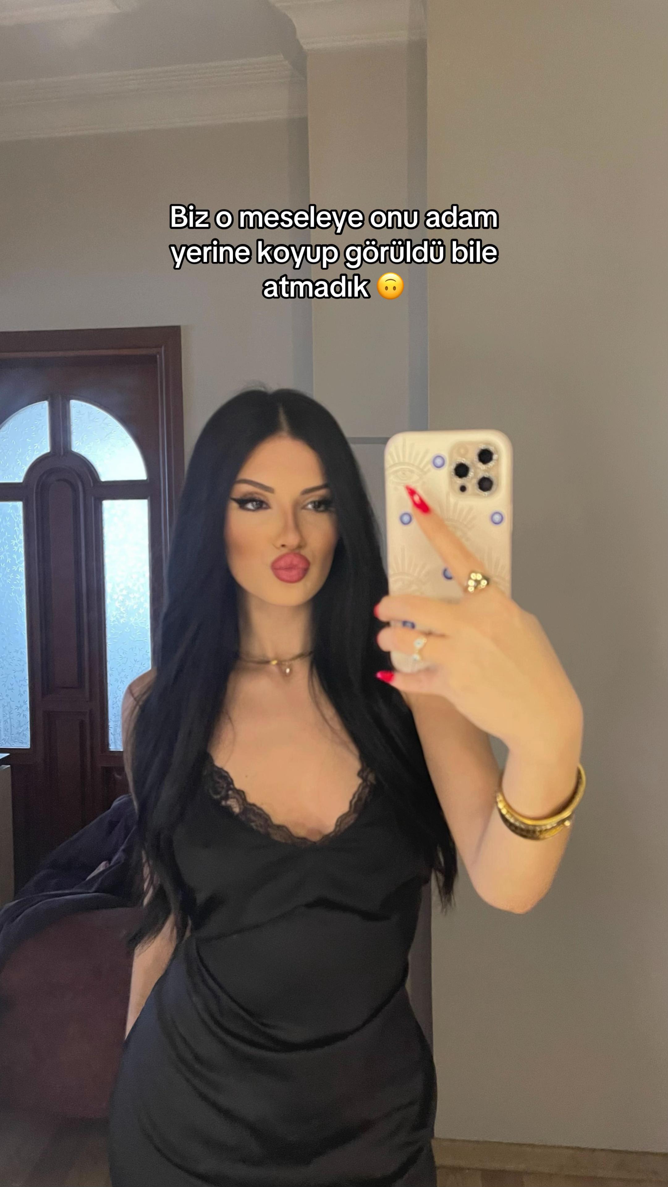 @𝙀𝘾𝙀