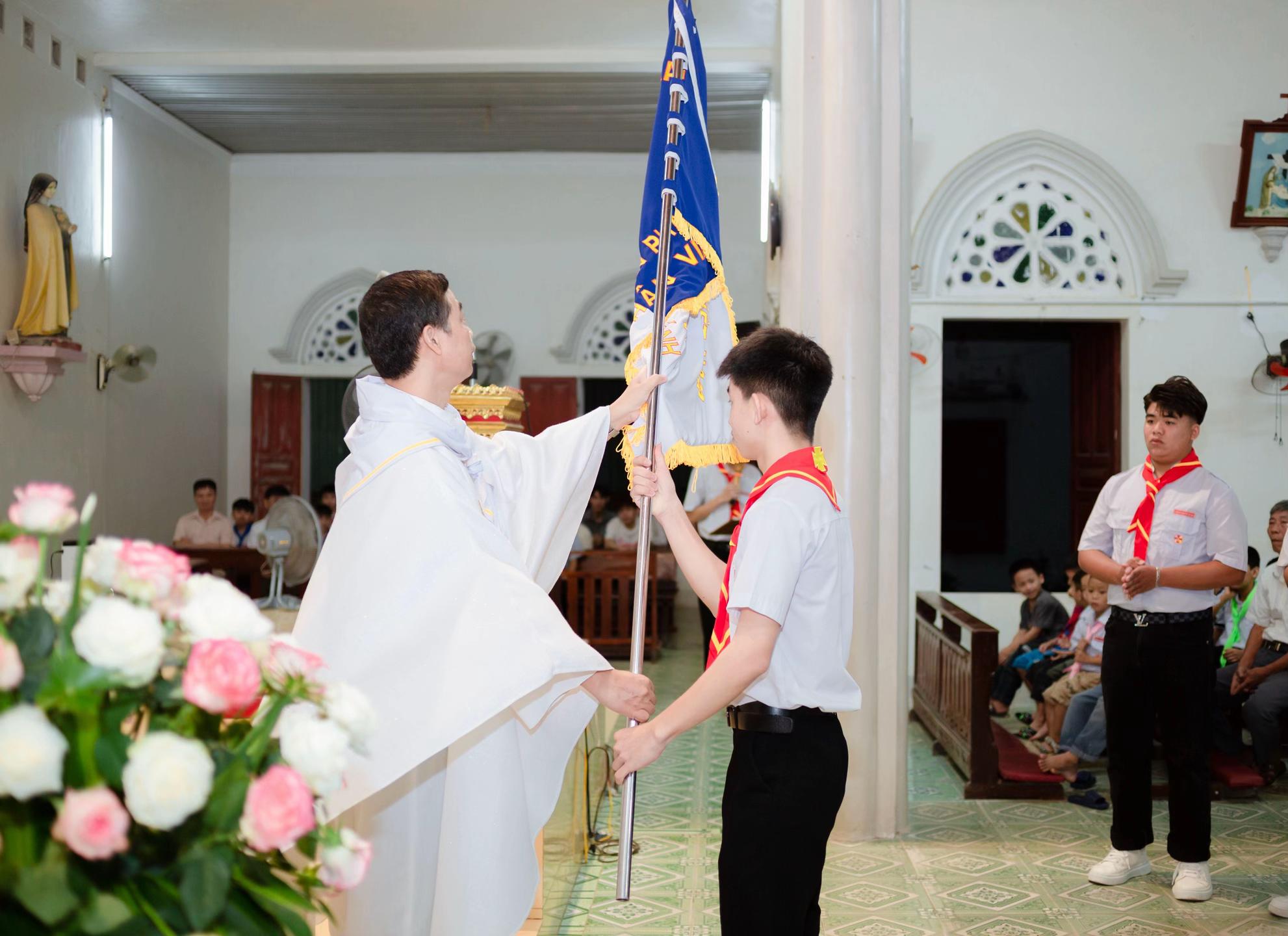 @TNTT Xứ Đo&agrave;n Trinh Nữ Vương