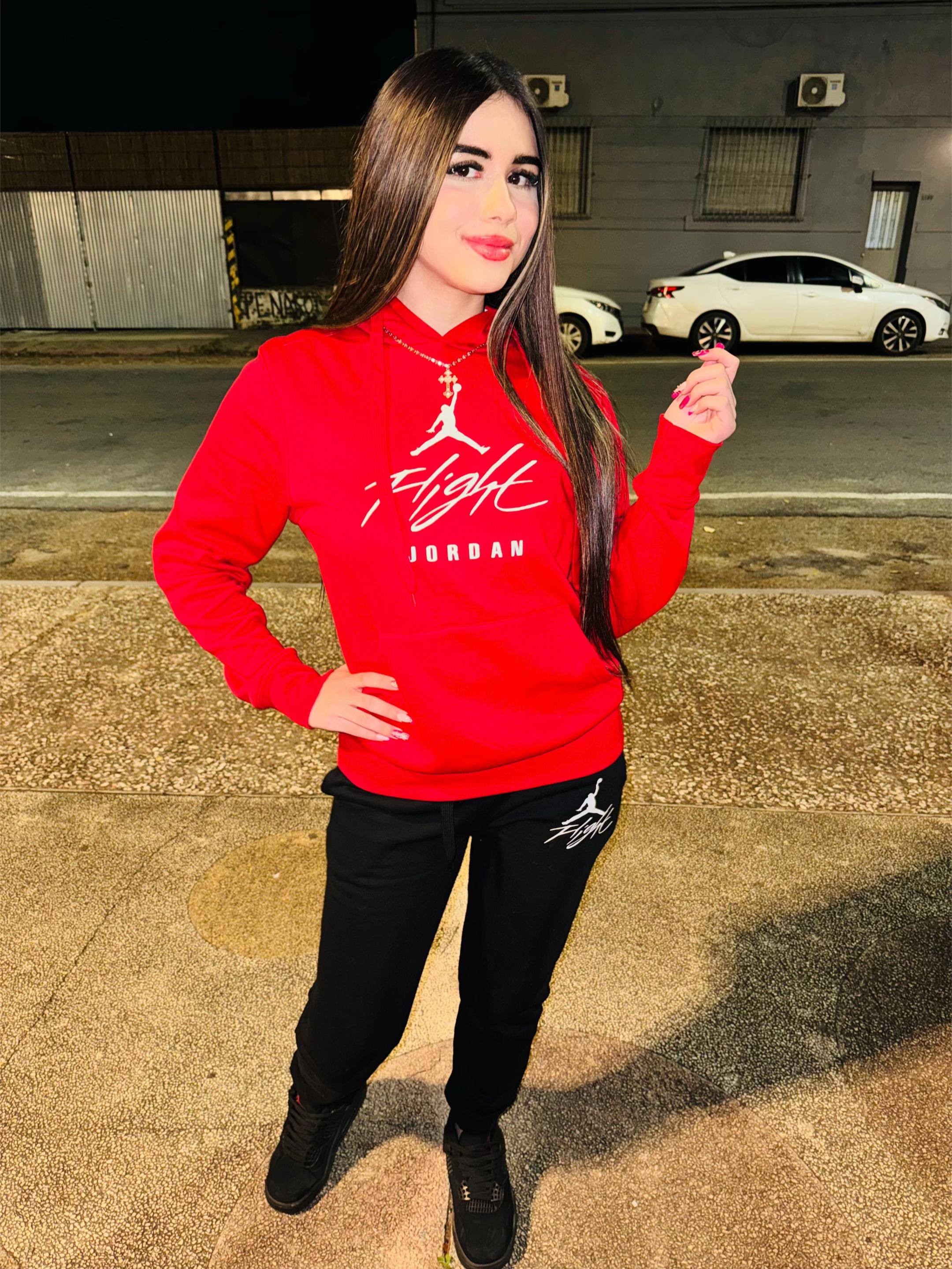 @LARECHETOMAL 💋