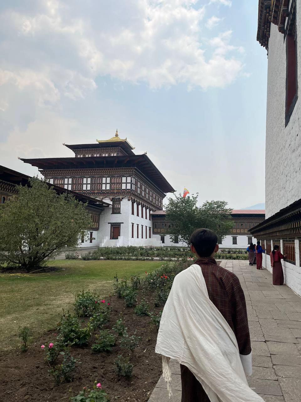 @Tashi bumps 🇧🇹