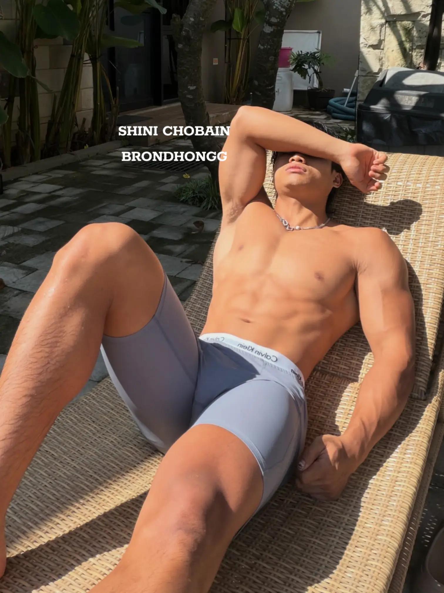 @SHIRTLESS