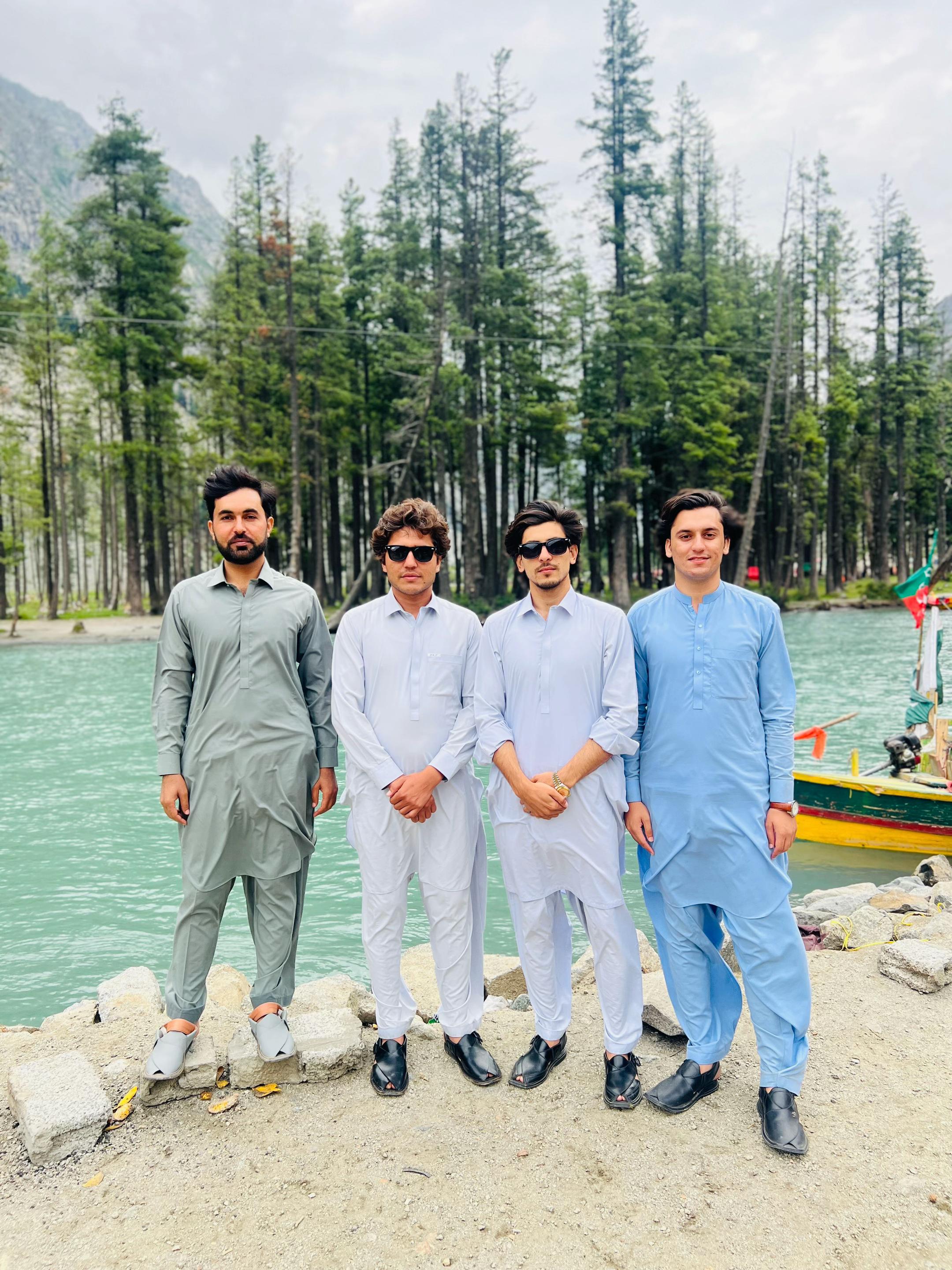 @Desi_boyz10