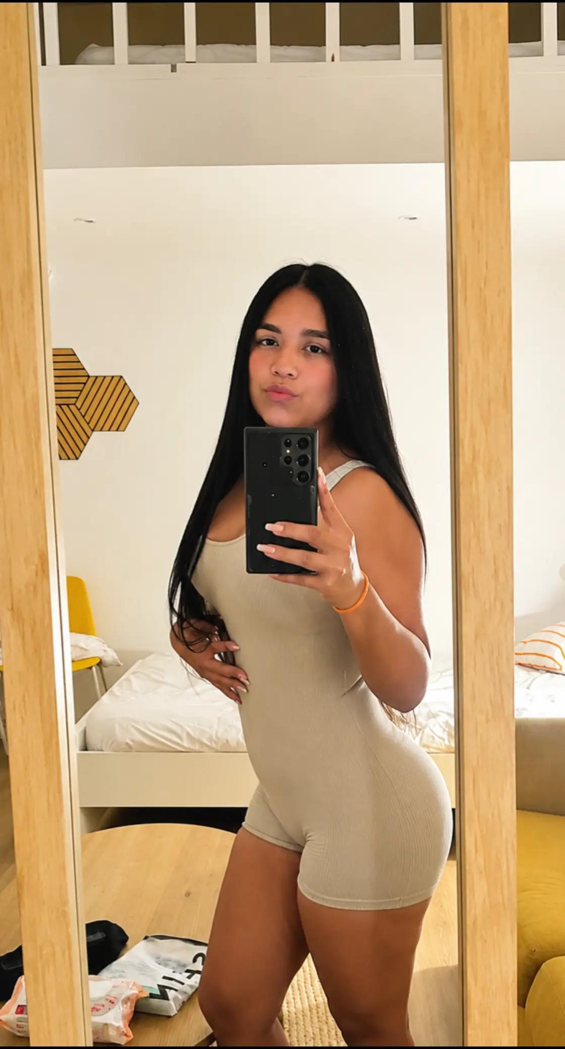 @🦦