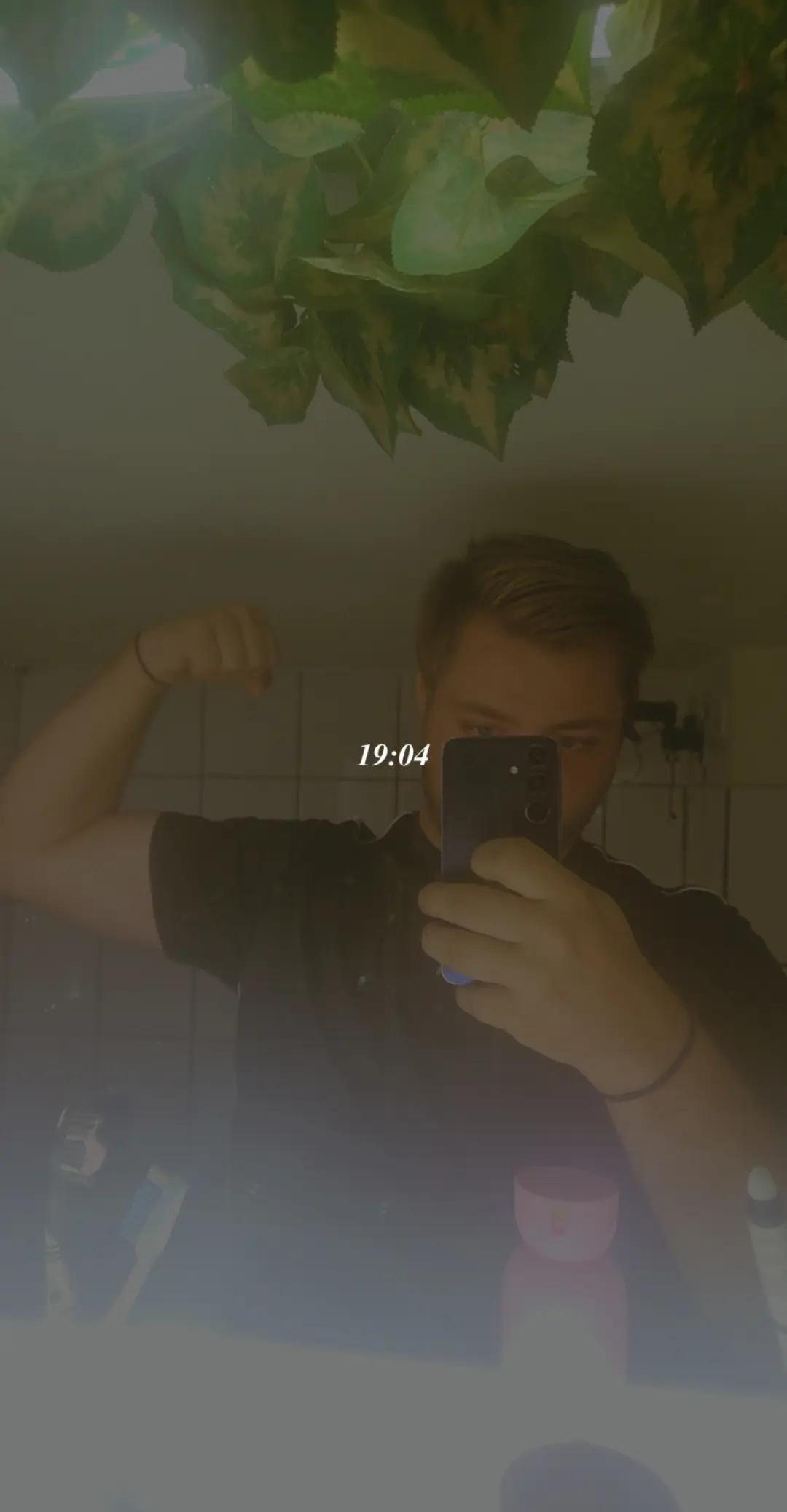 @Julianf1yt