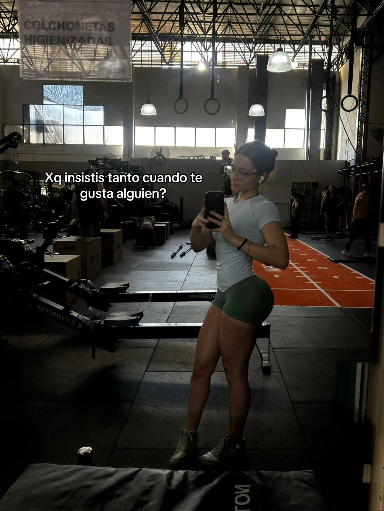 @👑