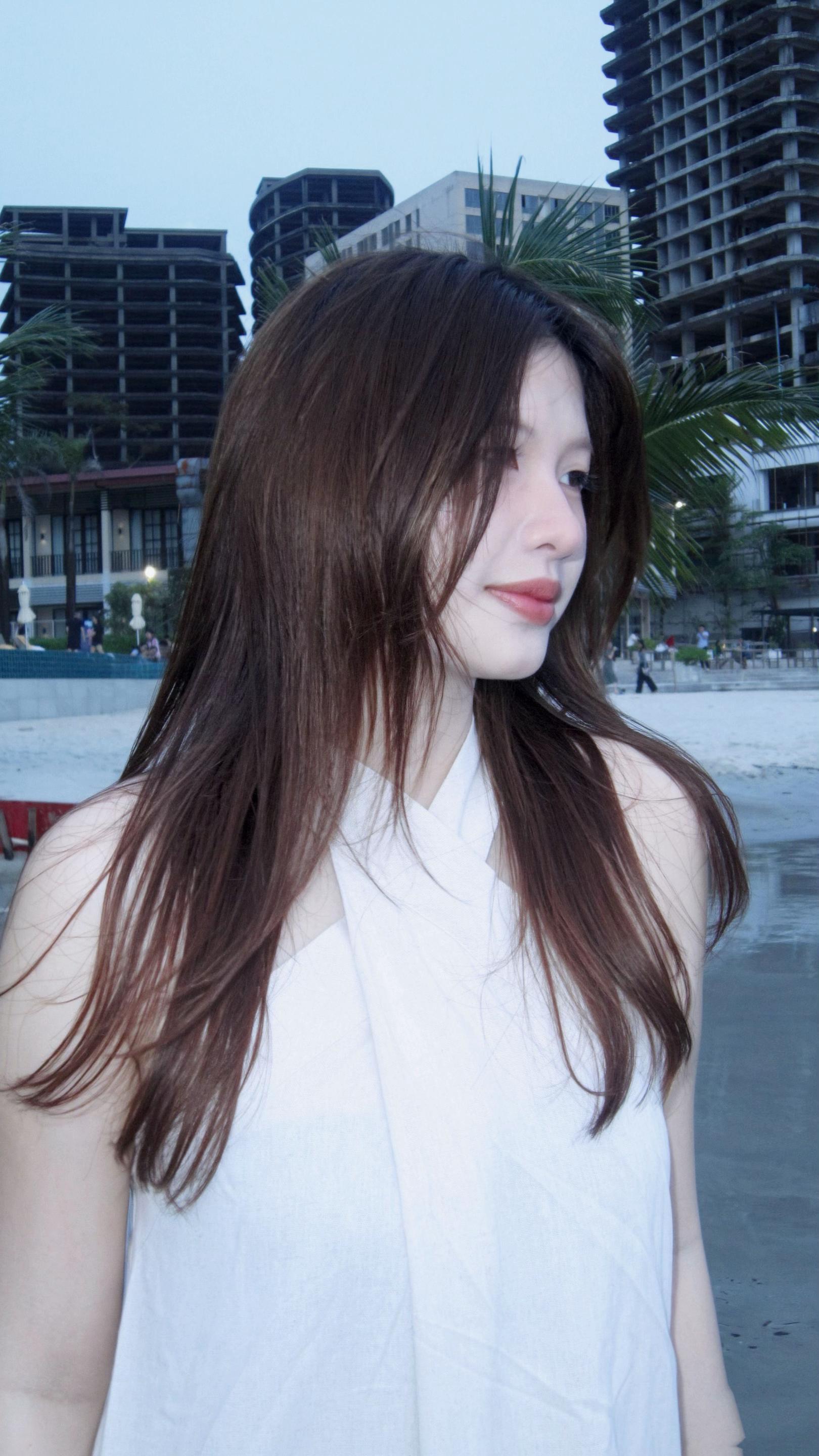 @Monika-ម៉ូនីកា