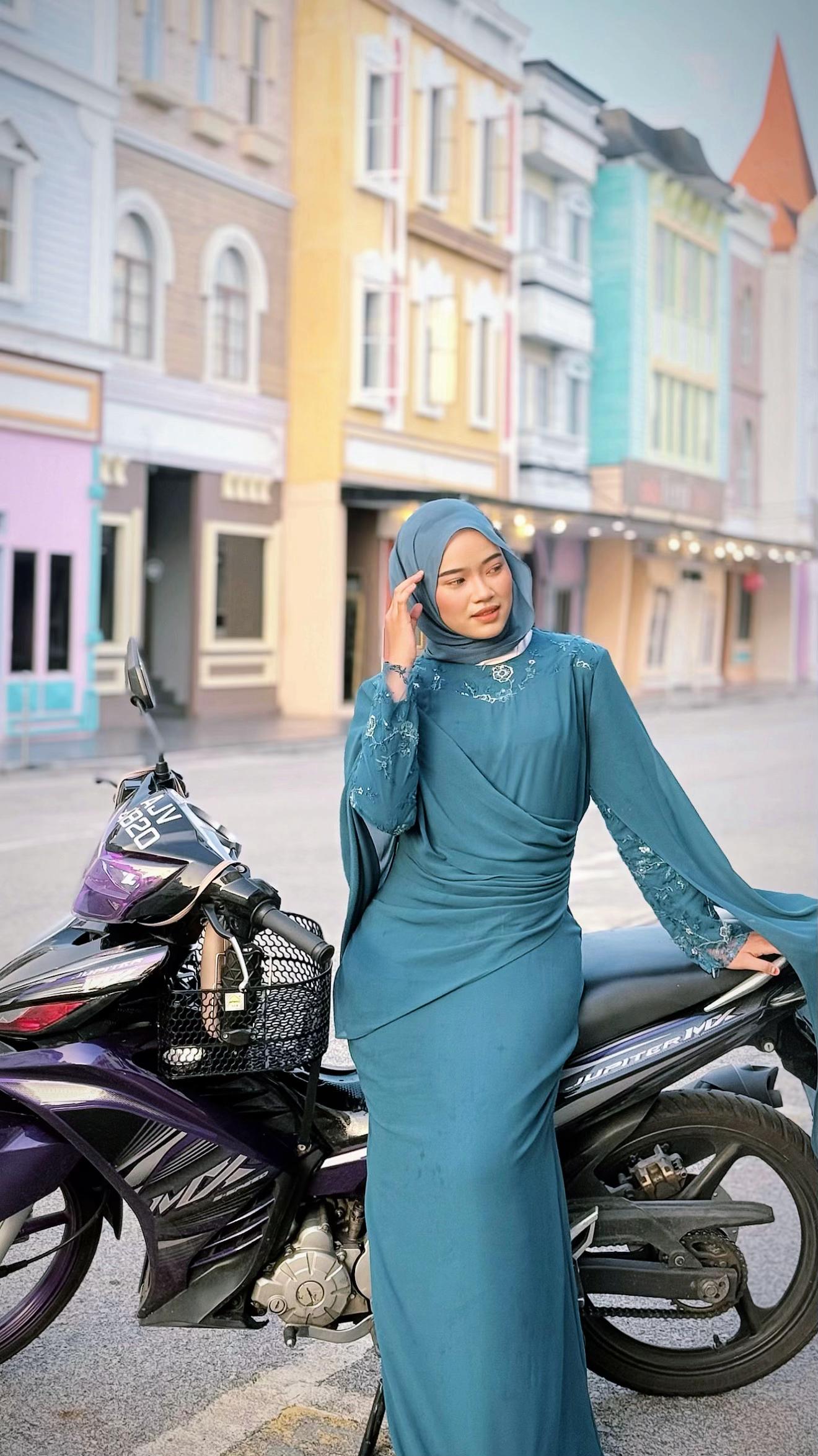 @btrisyiaa