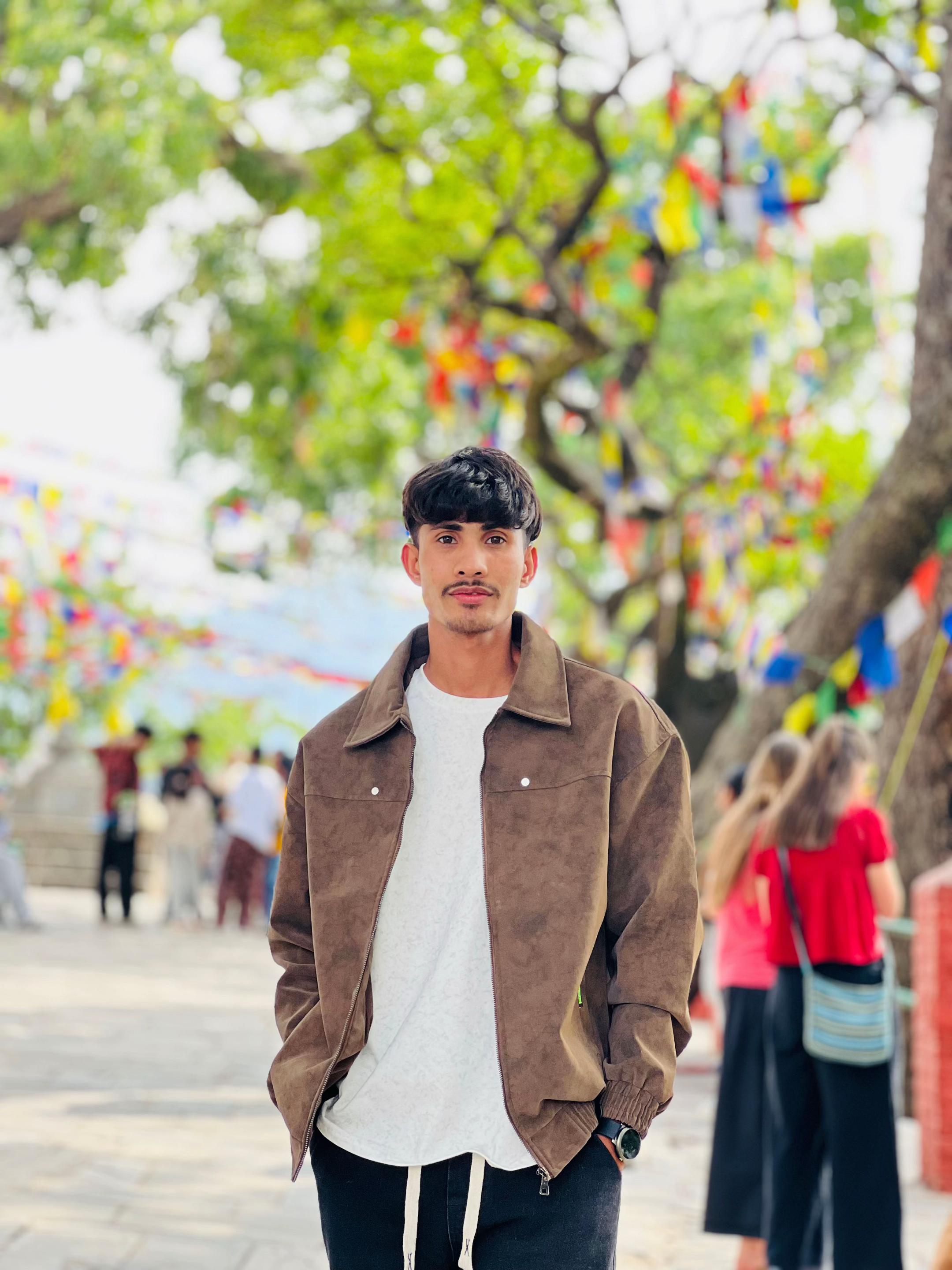 @S ᗩ N T O S H ツ
