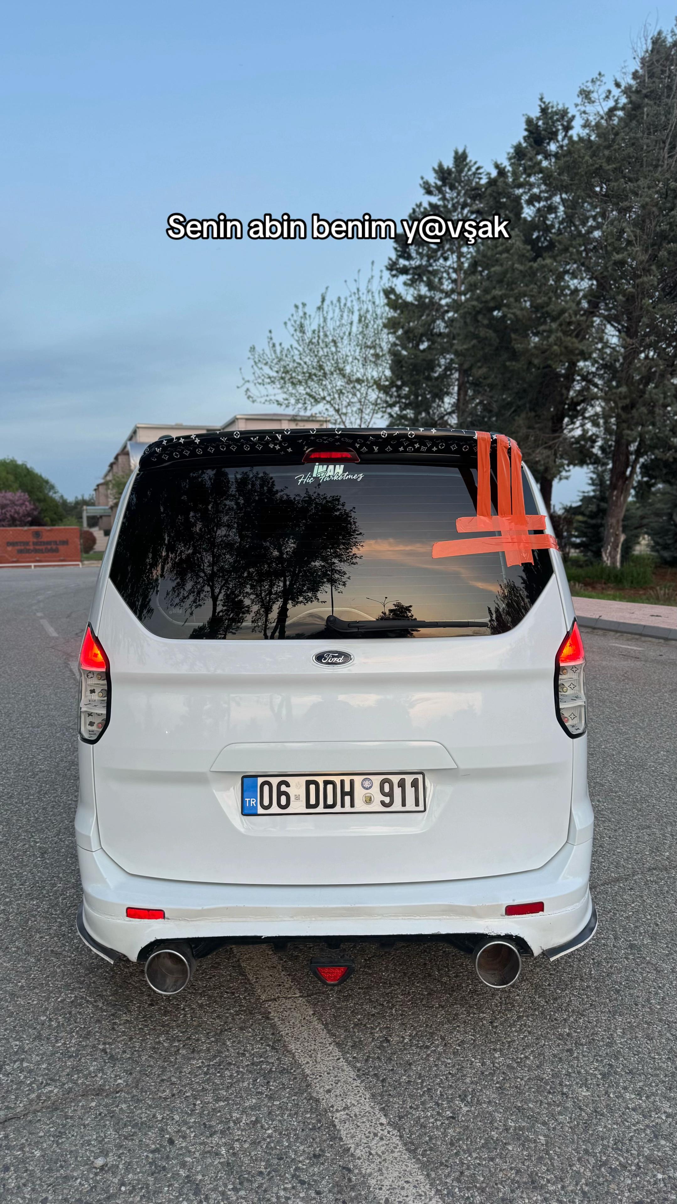 @𝓐.𝓨𝓾𝓷𝓪𝔂
