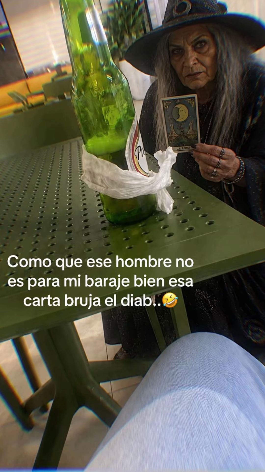 @Claris