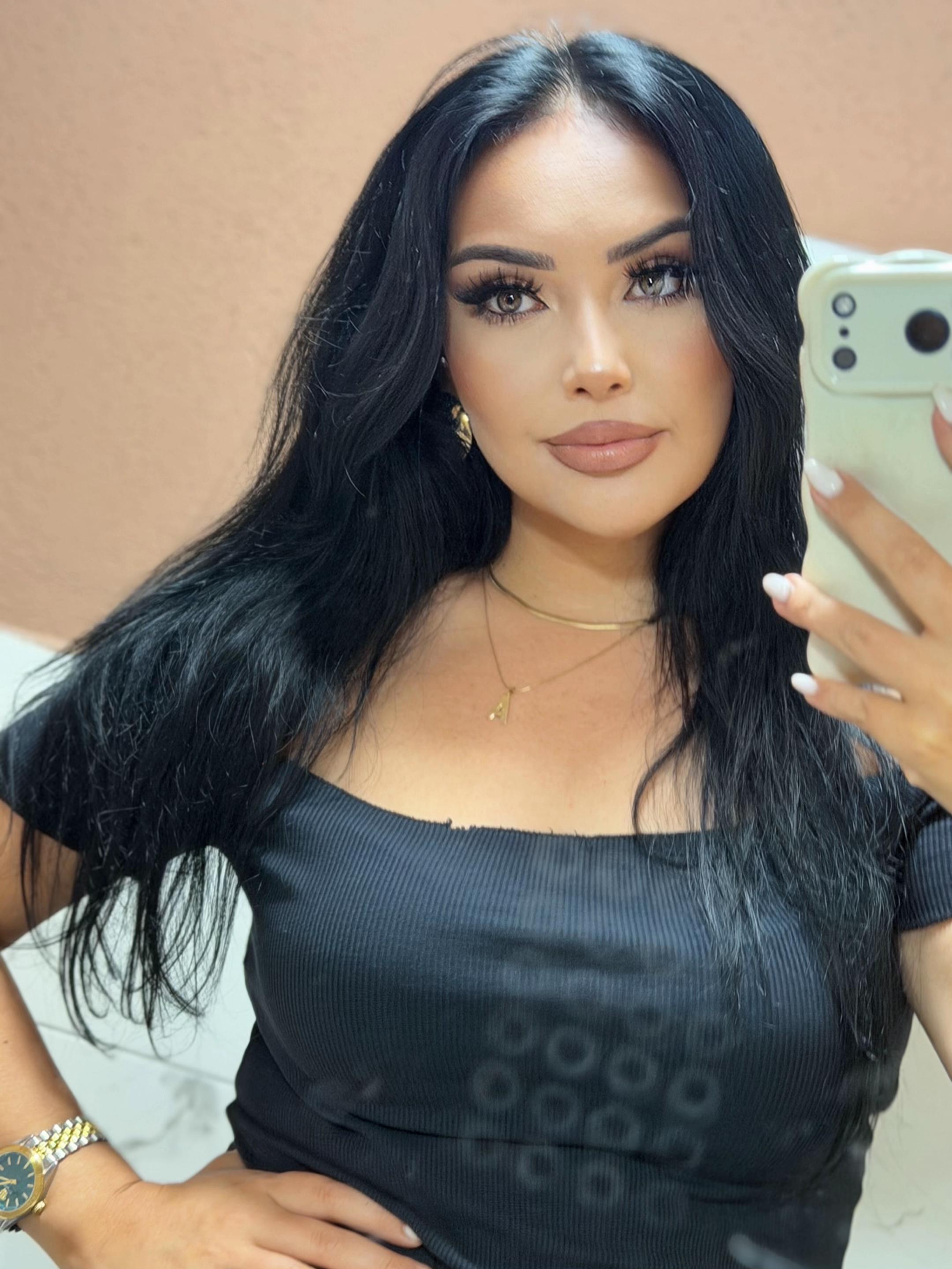 @AAY🖤👸🏻