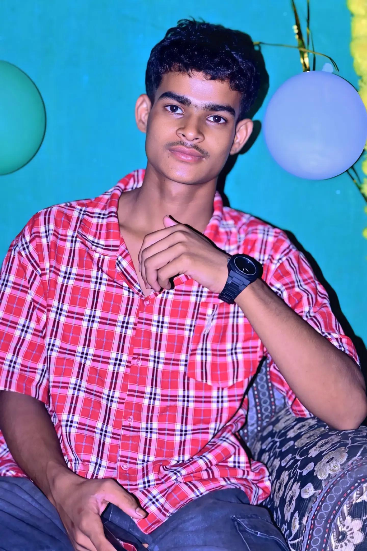 @๐ซ๐ Ritik Singh ๐๐ซถ๐ฅ
