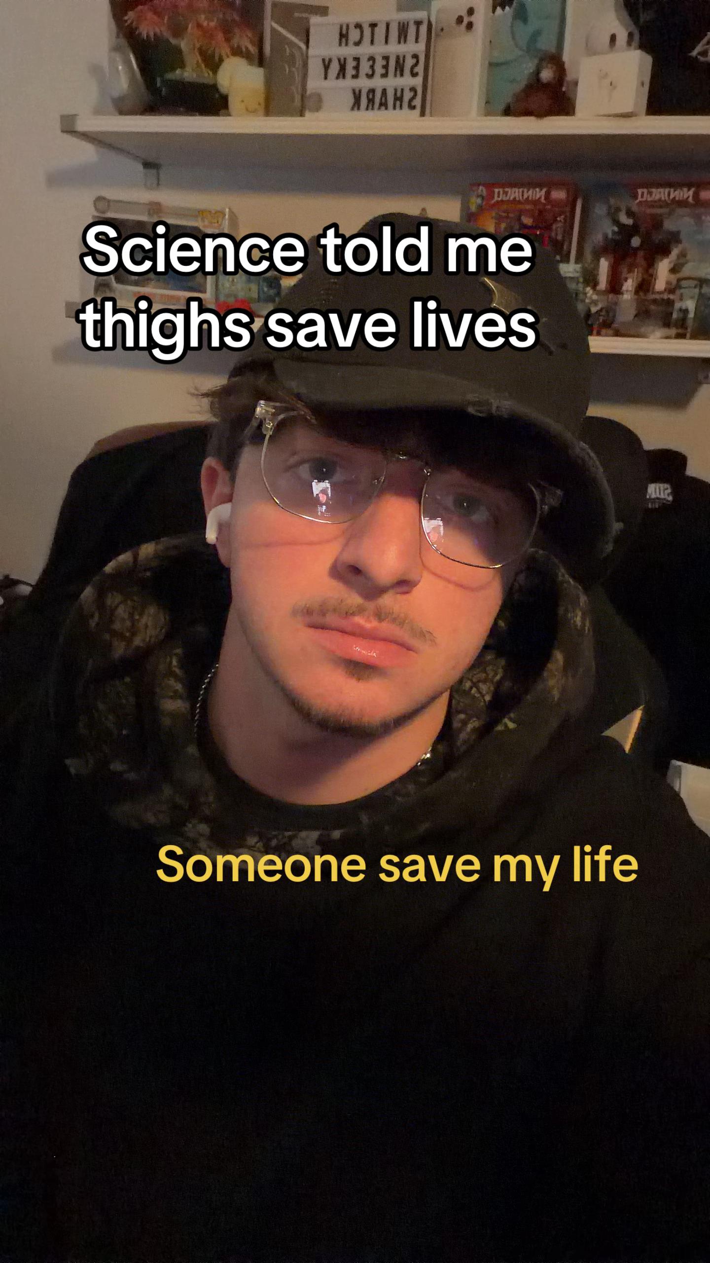 @🦈