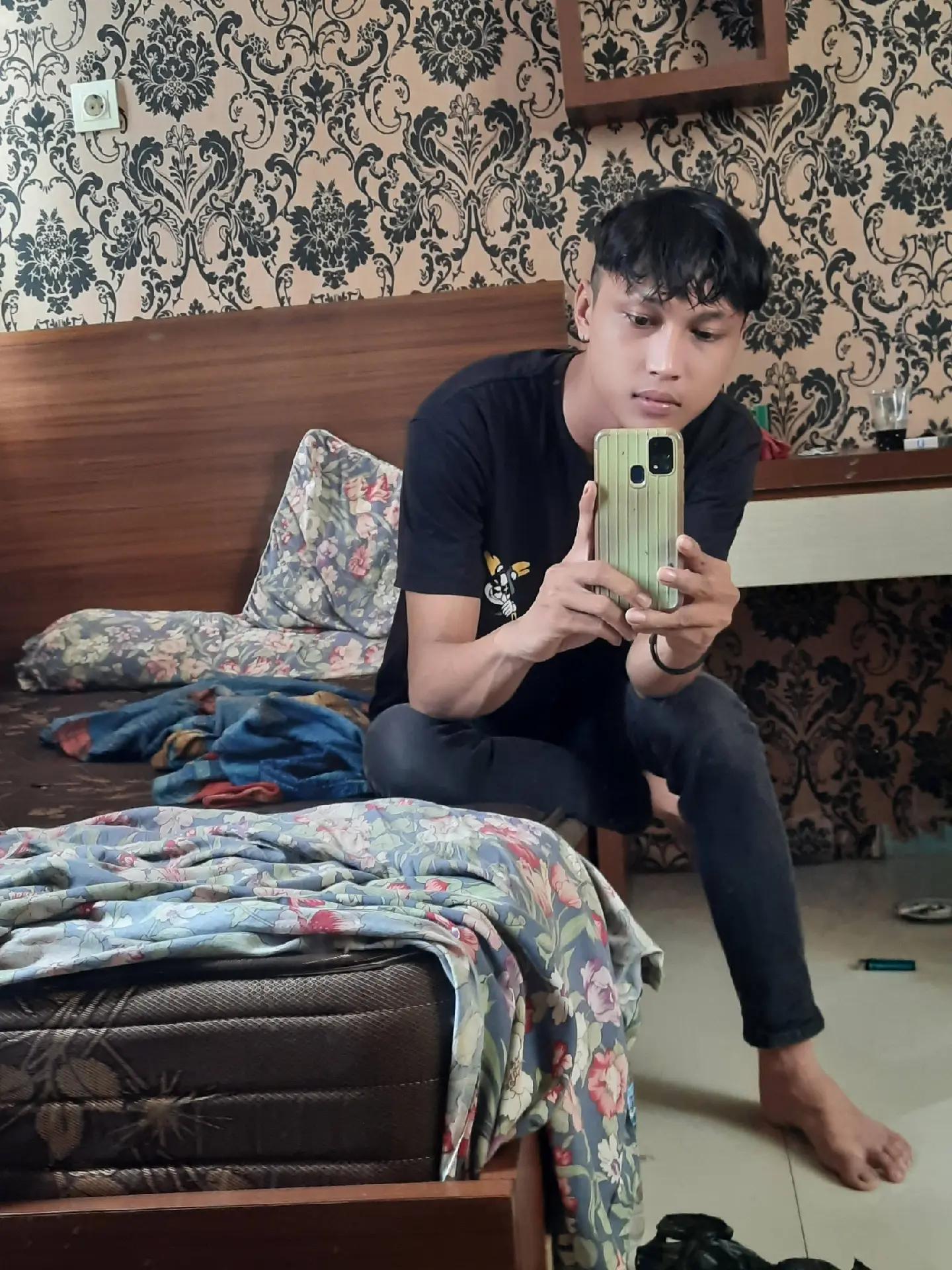 @KHE_STORIES
