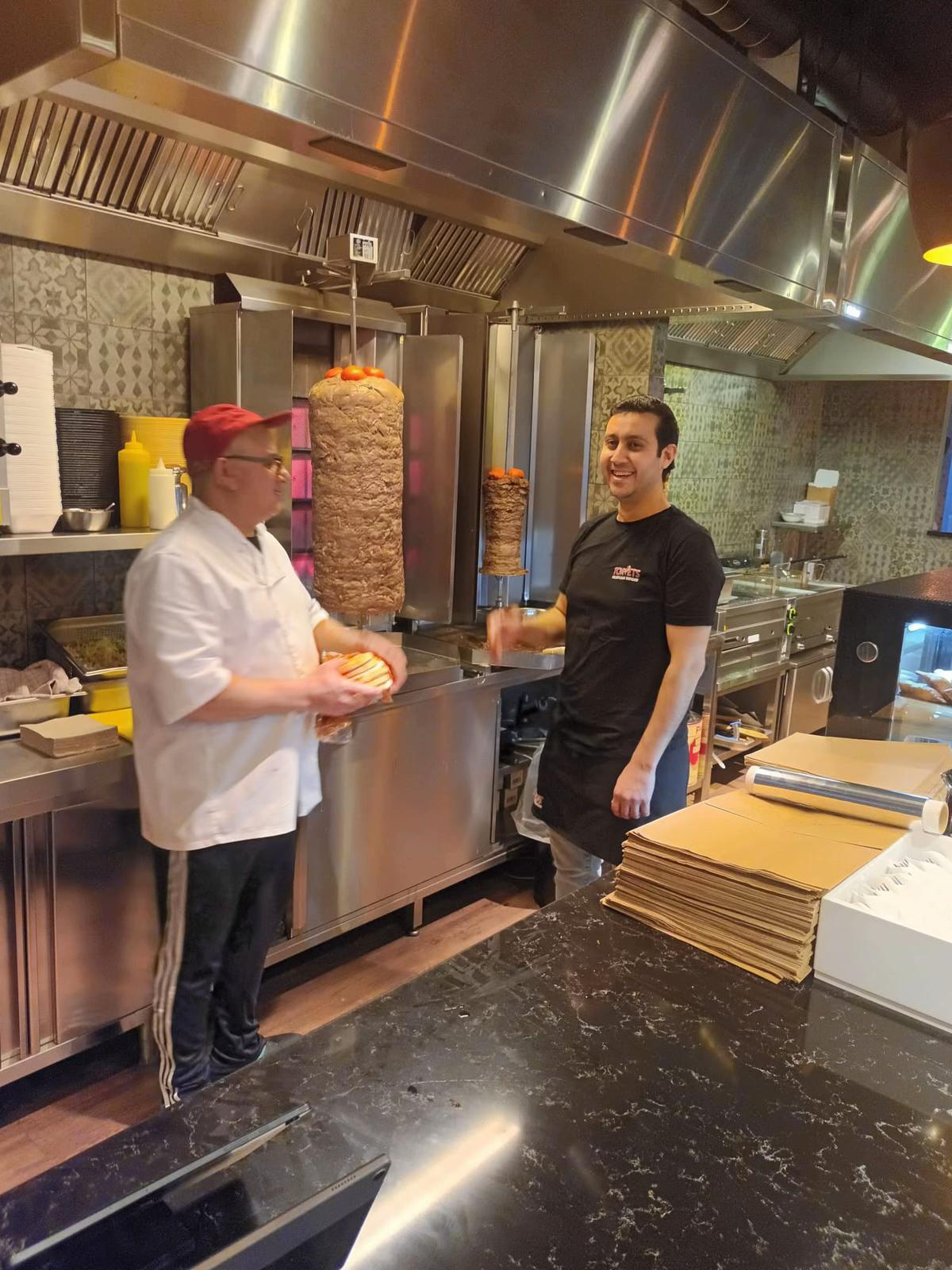 @Torvets Shawarma House