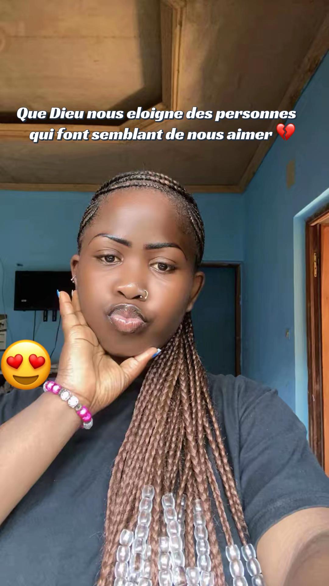 @Sonia la souriante ❤️🩷