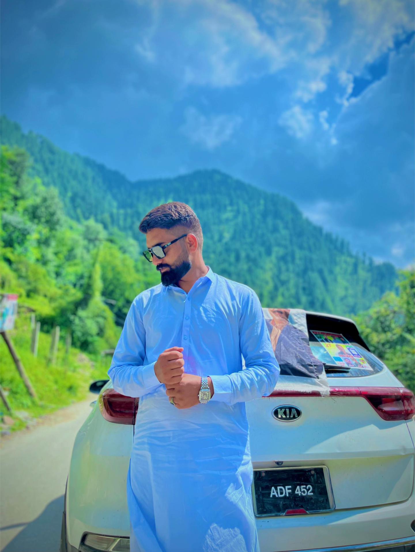@خواجہ مشاھد رفیق