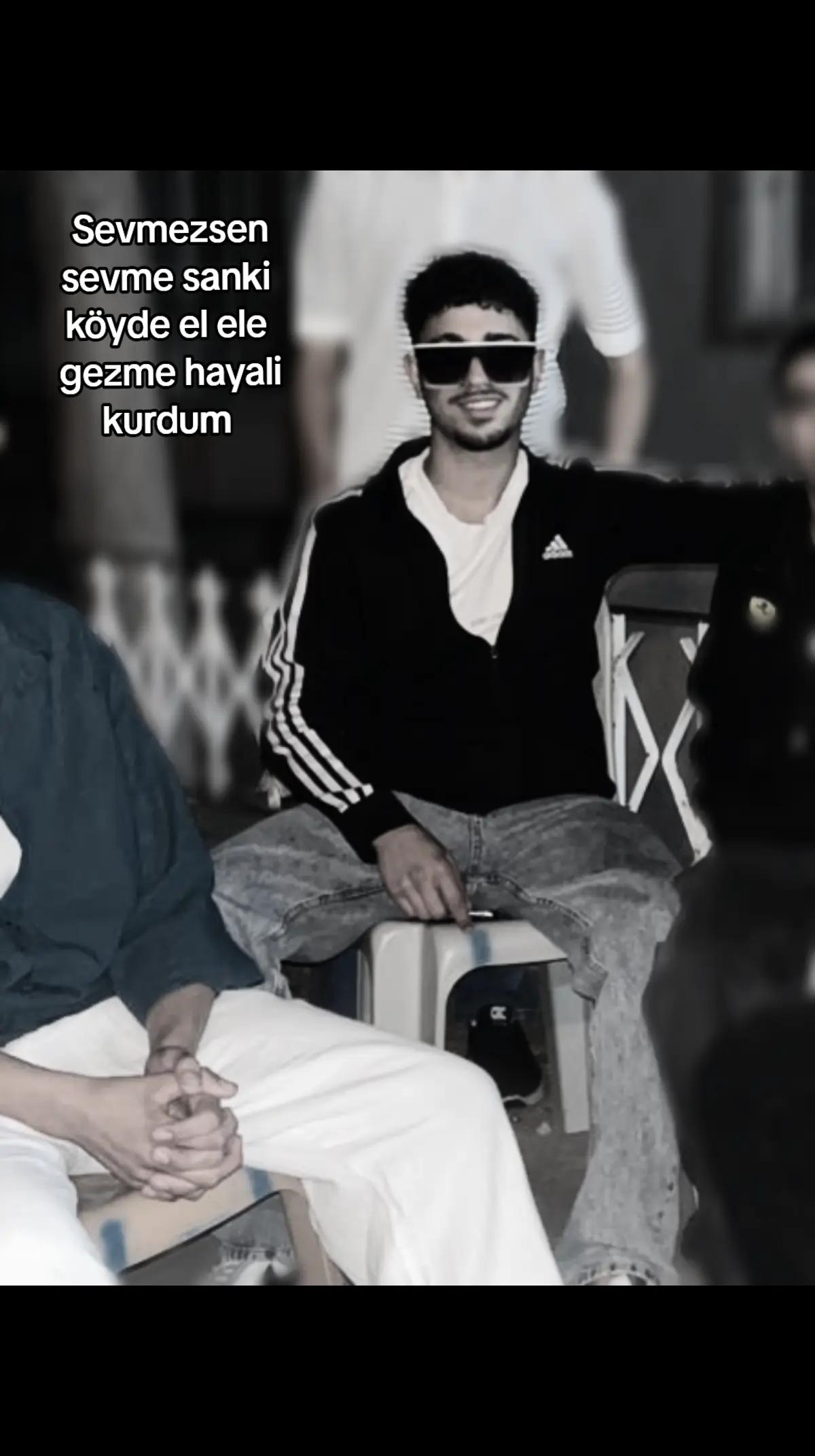 @𝟕