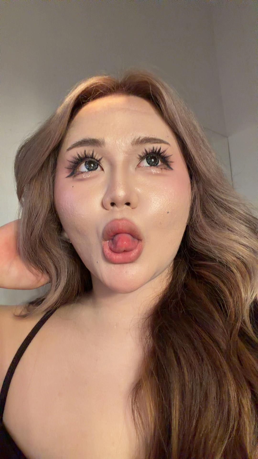 @itsmeyourcrybaby