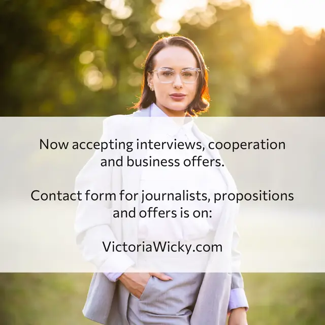 @Victoria Wicky®