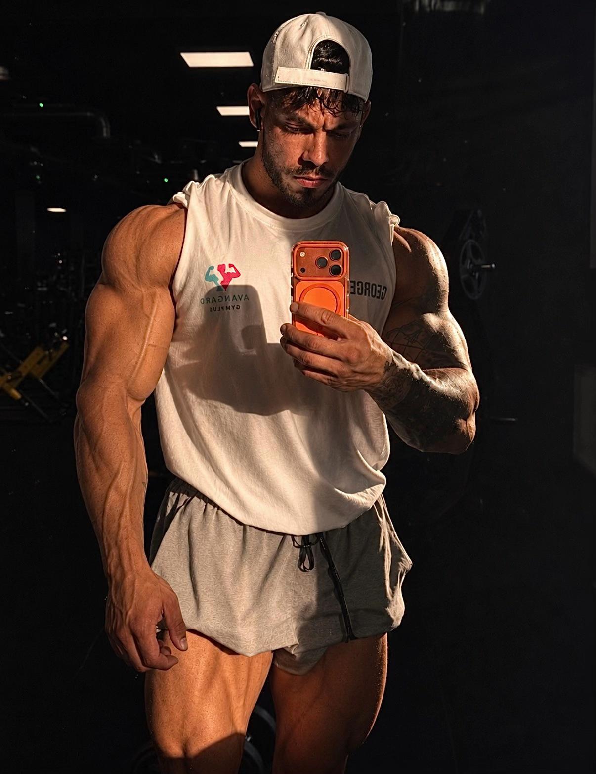 @Georgearvat_