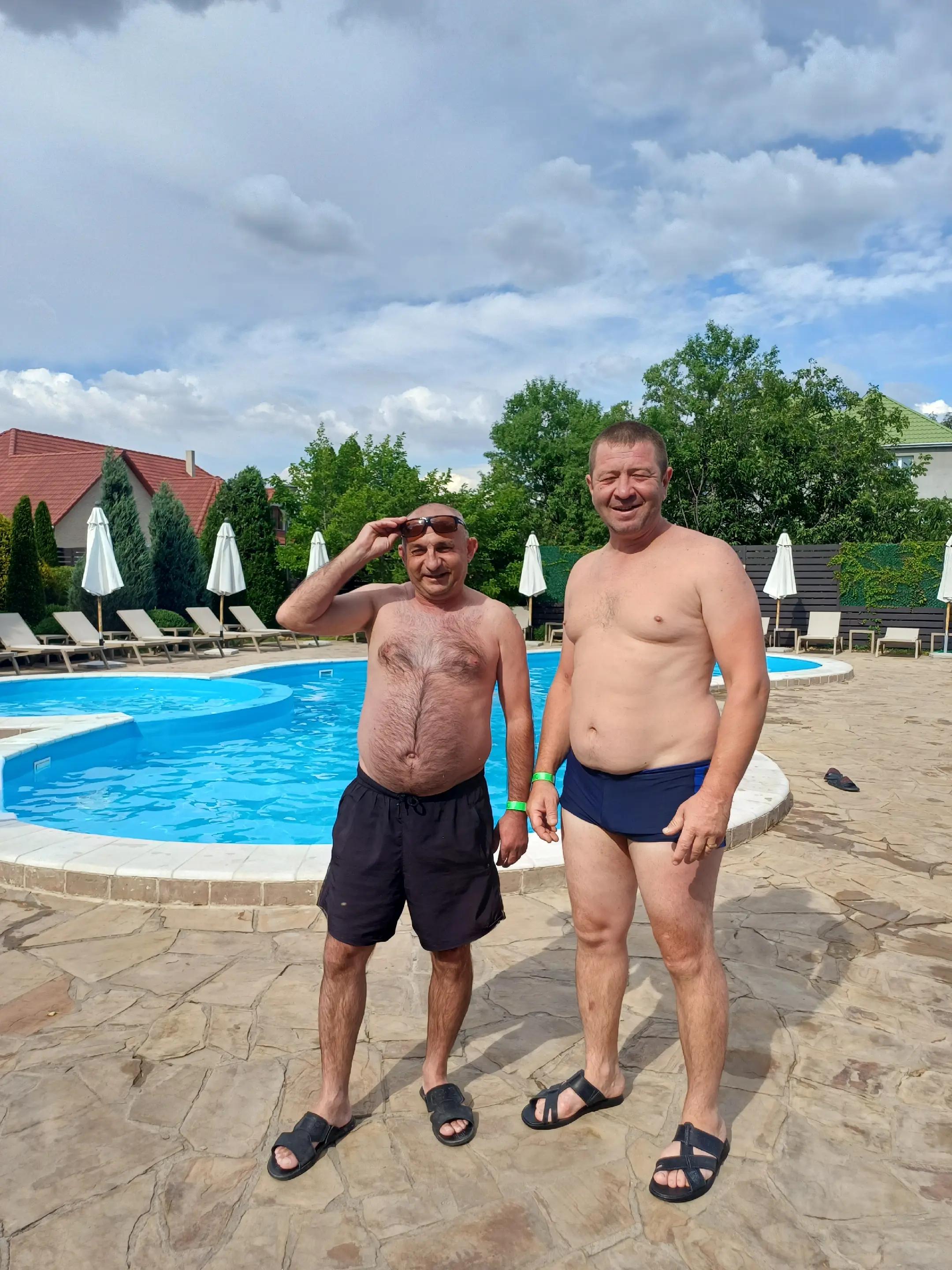 @Саша ( Метр )