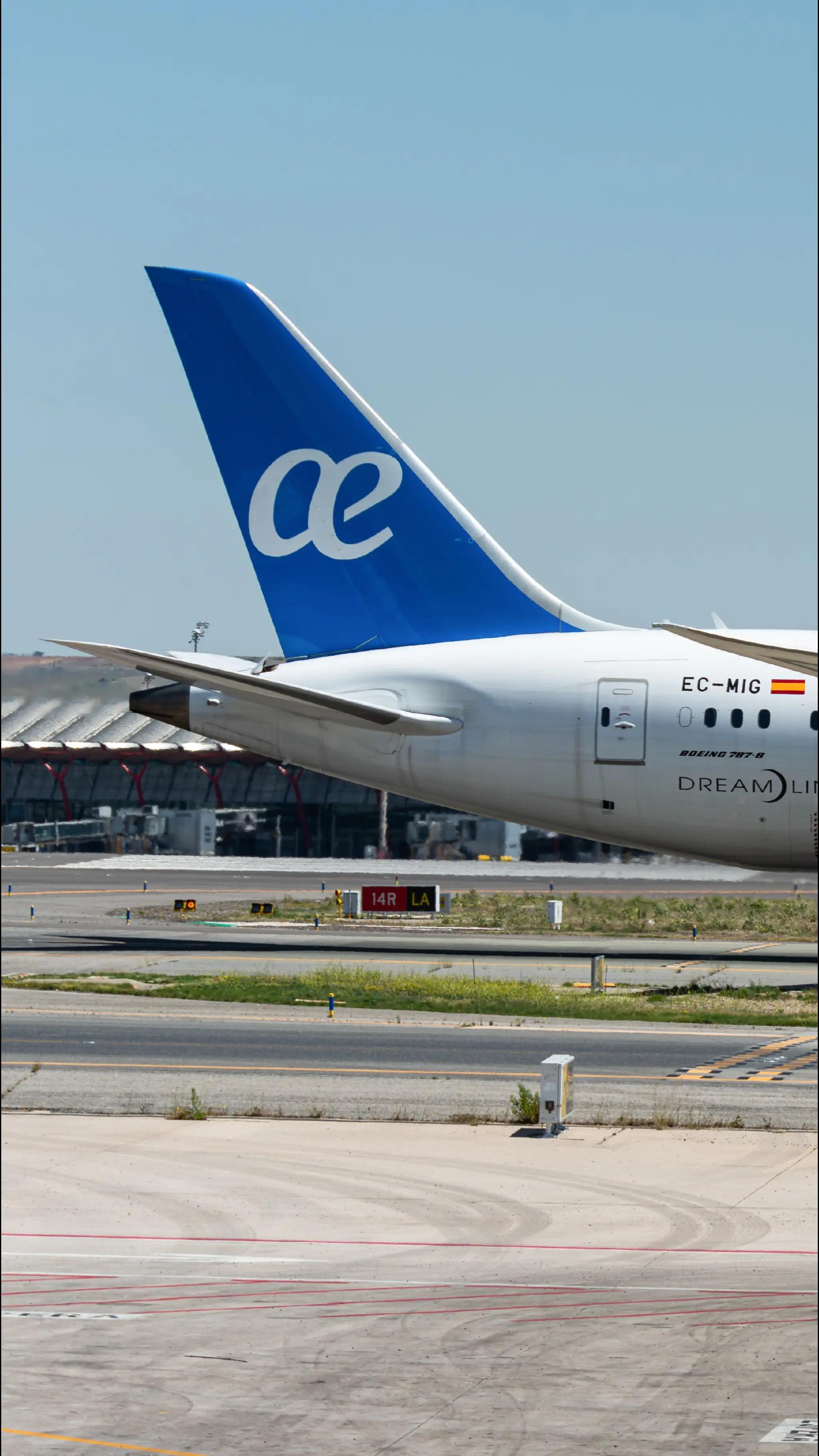@AviationHugo
