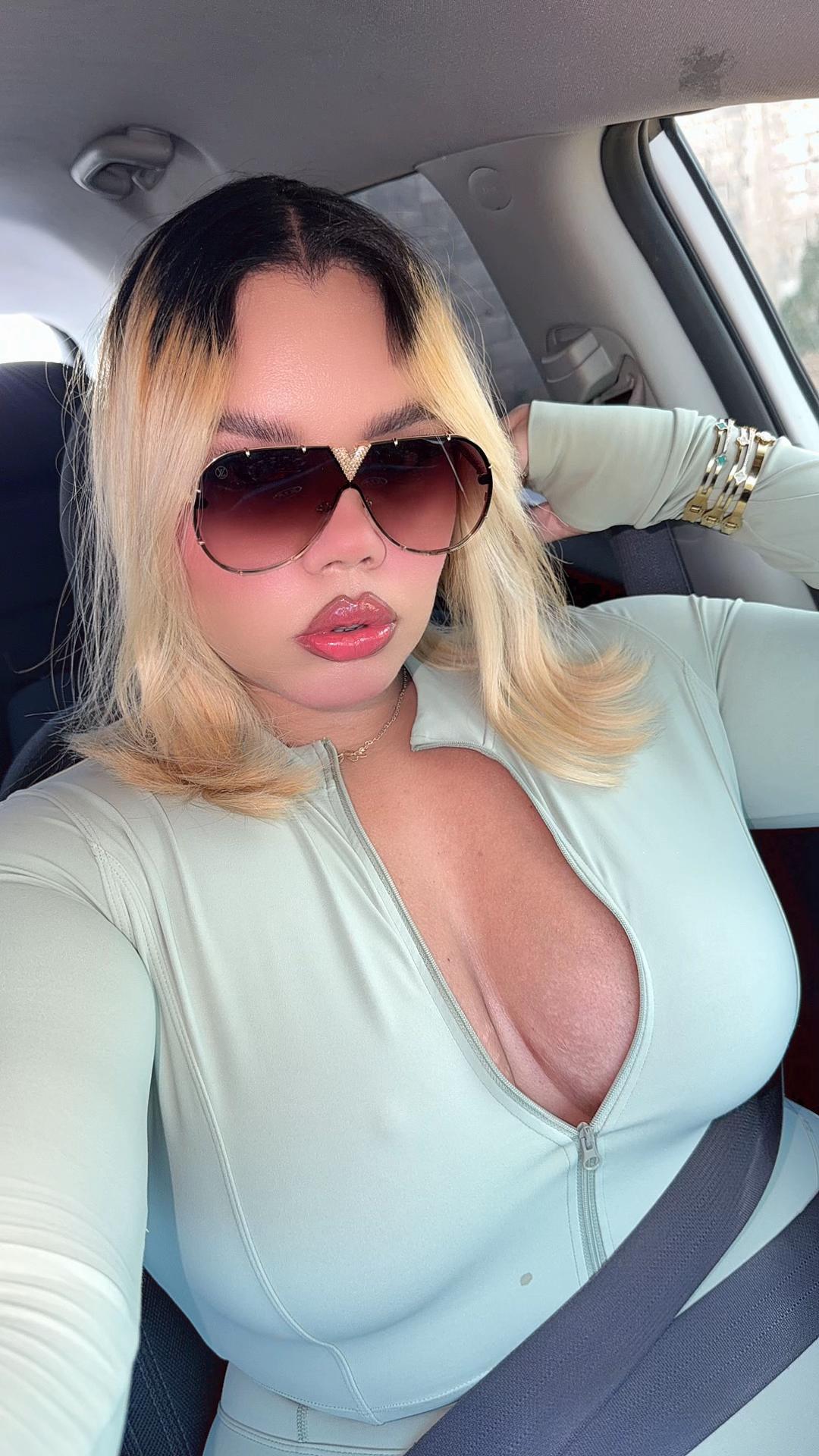 @yanelis254