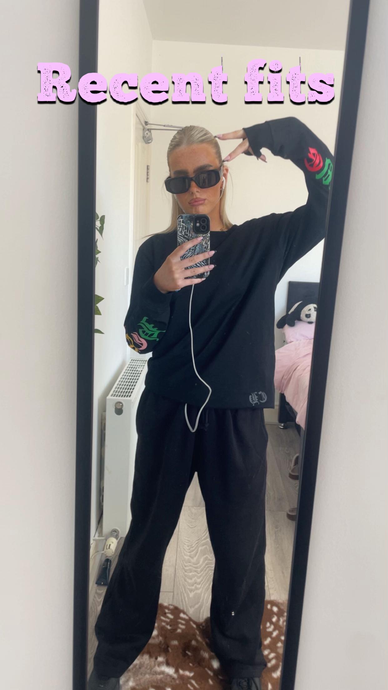 @scarlettduggan_