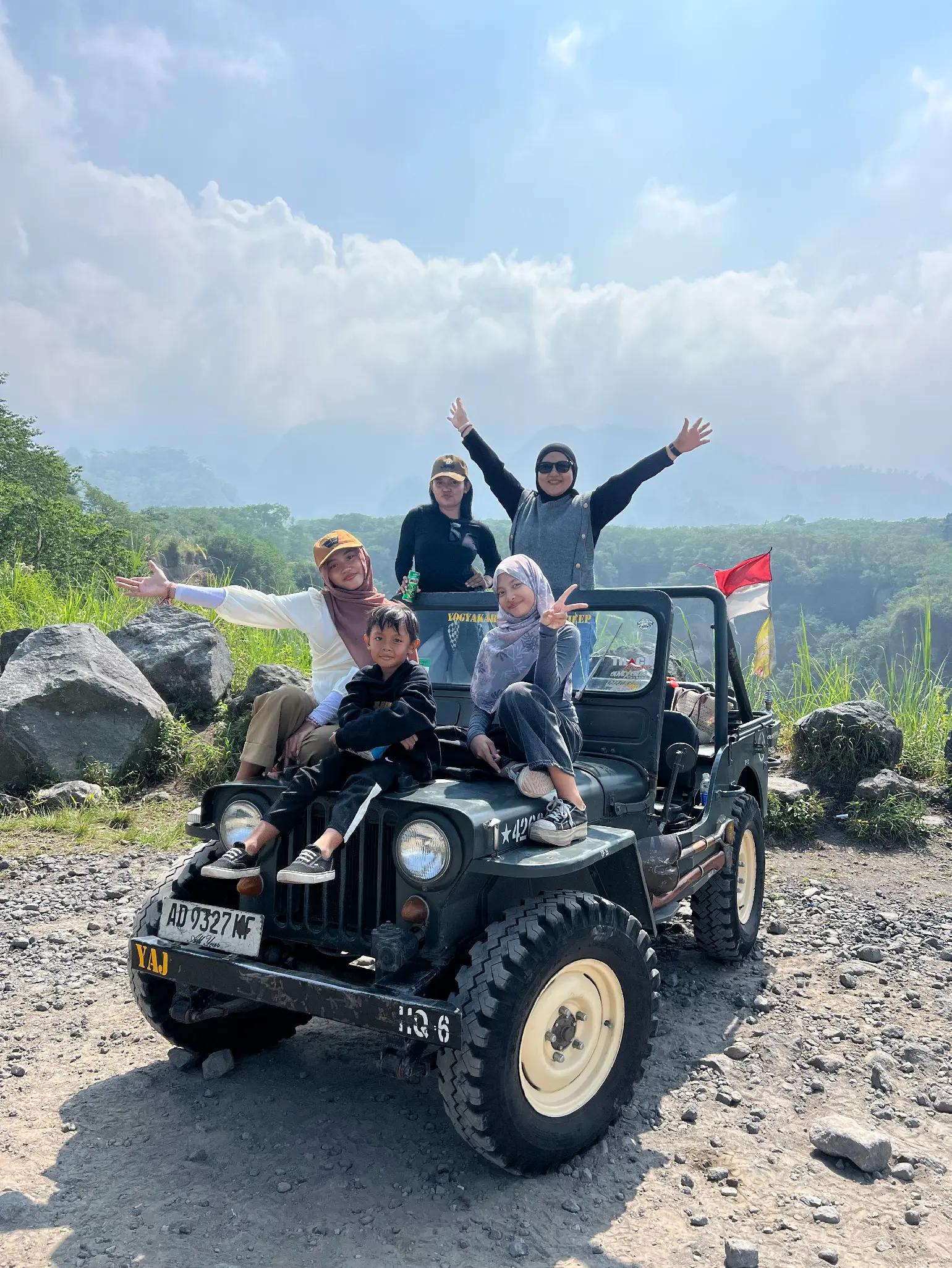 @nadhira tour travel jogja