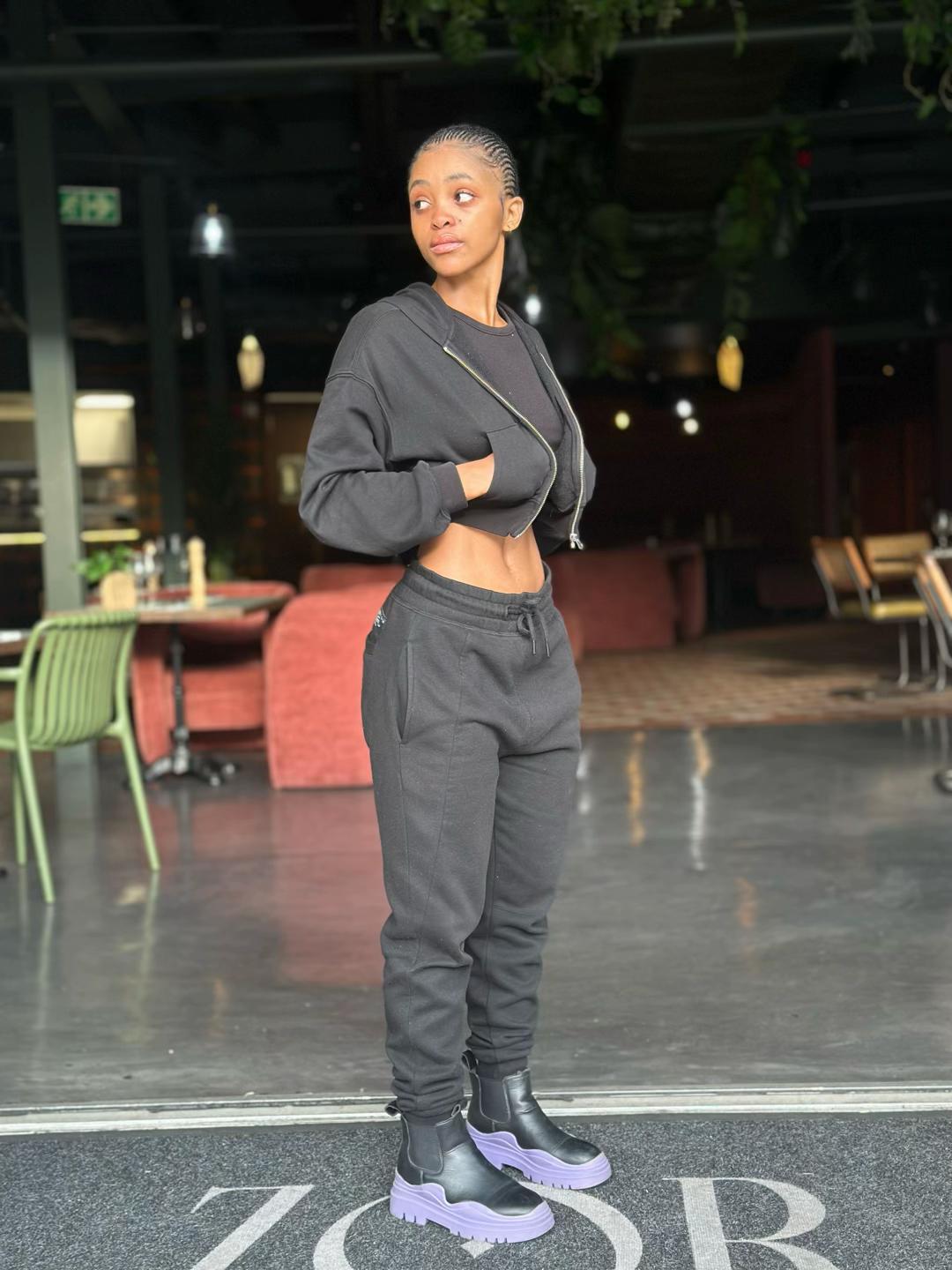@thandiswakhalifonia