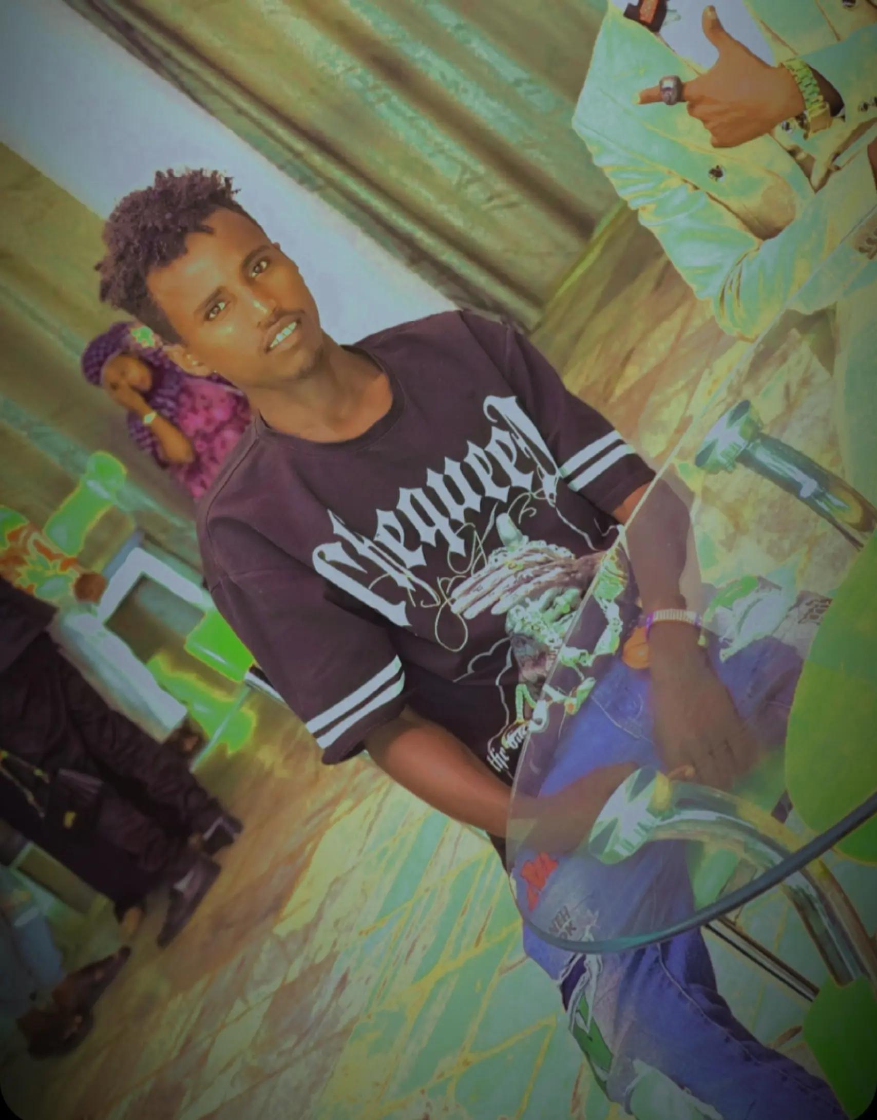 @𝑯𝒂𝒎𝒅𝒖𝒌𝒂☎️🦹&zwj;♂️