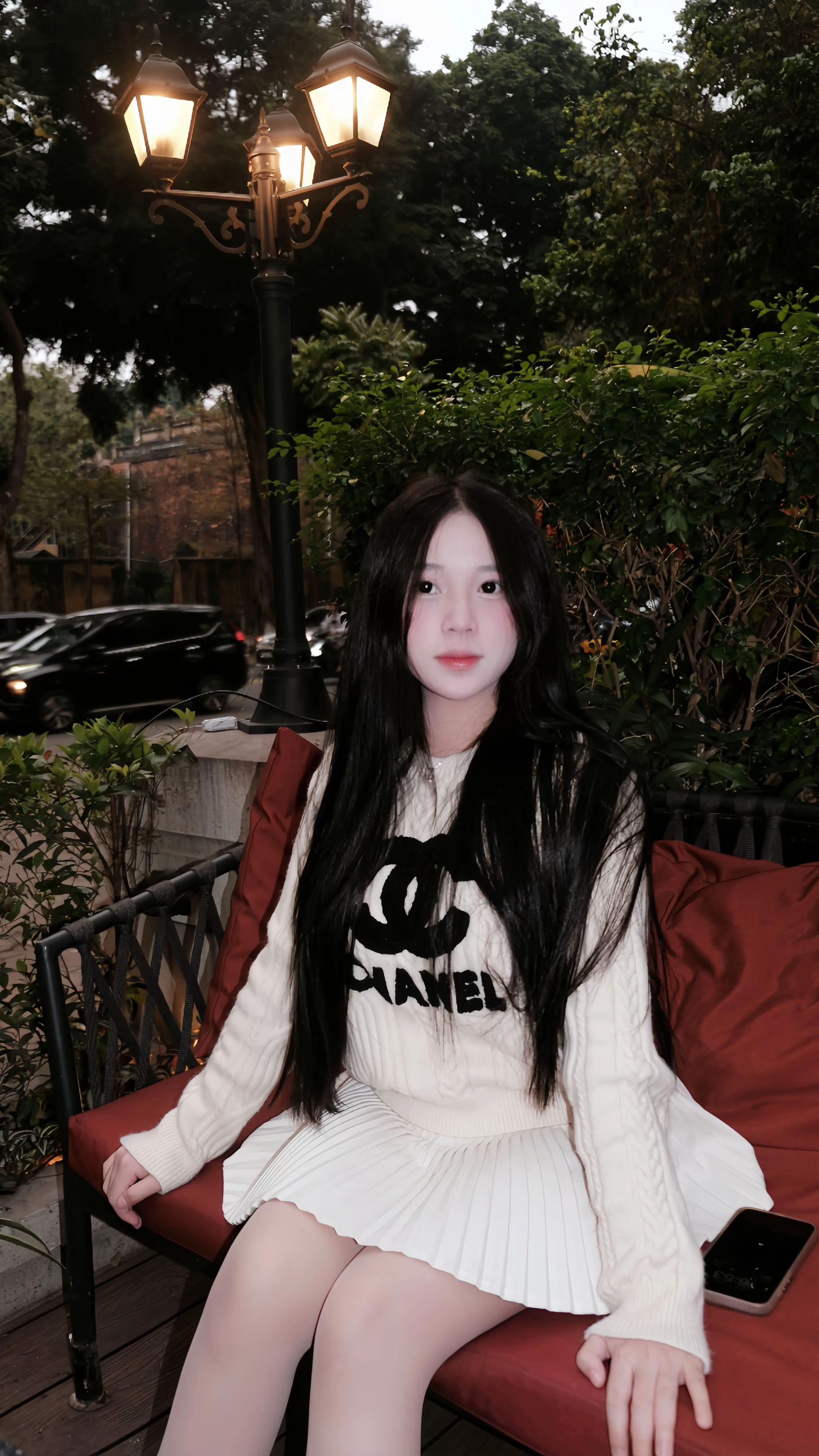 @v&acirc;n thư