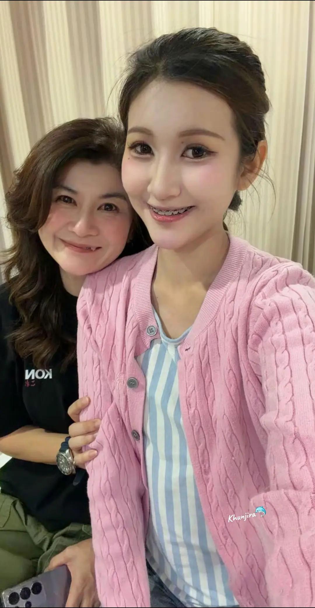 @Khunjira🐬