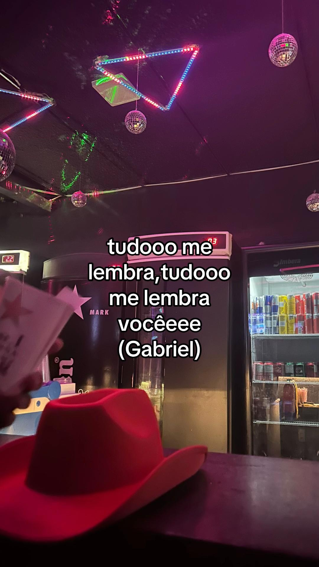 @𝕿𝖜𝖎𝖙𝖙𝖊𝖗𝖕𝖊𝖘𝖘𝖔𝖆𝖑🤹