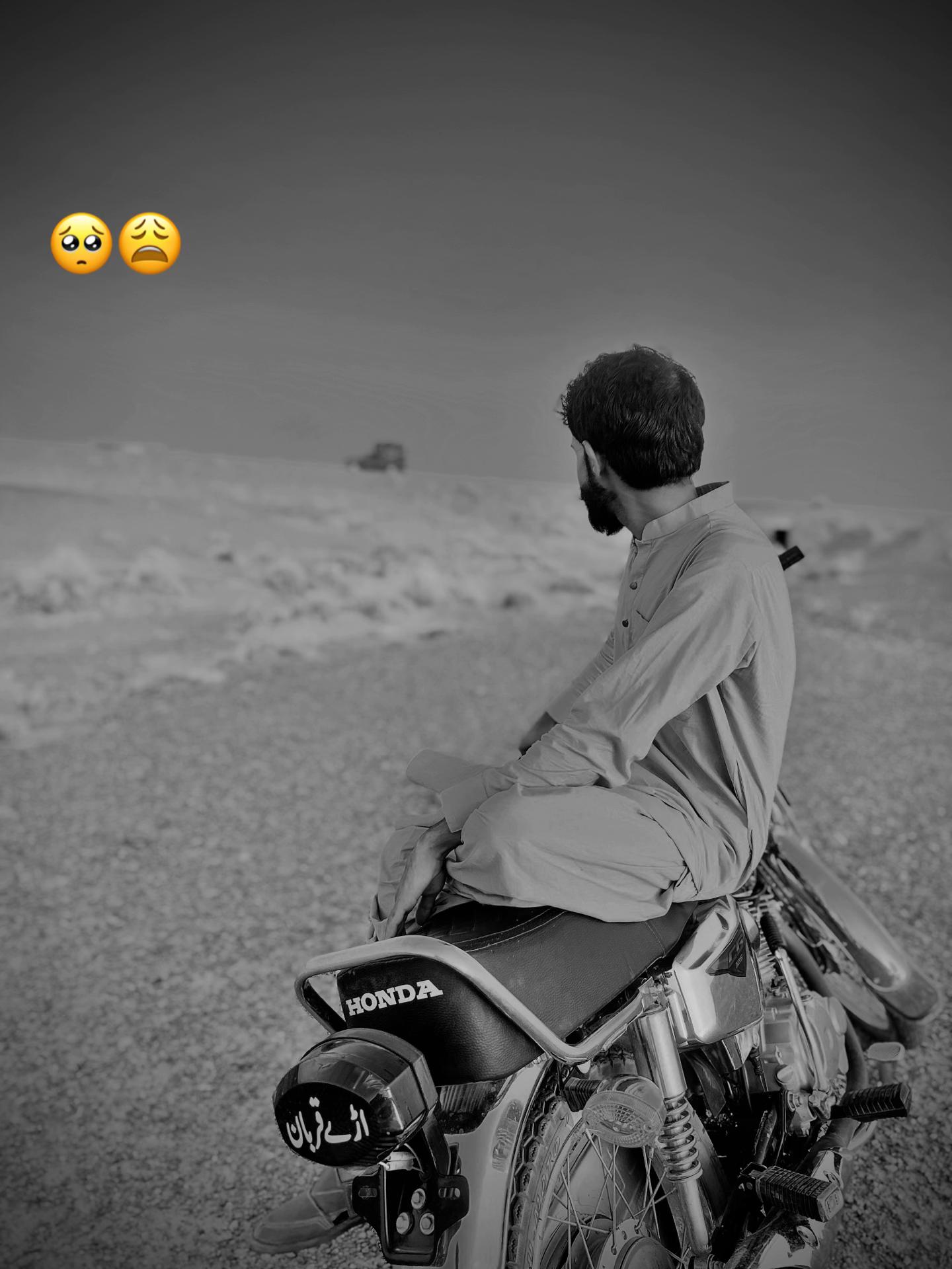 @🦋zeerak Baloch__08🦋