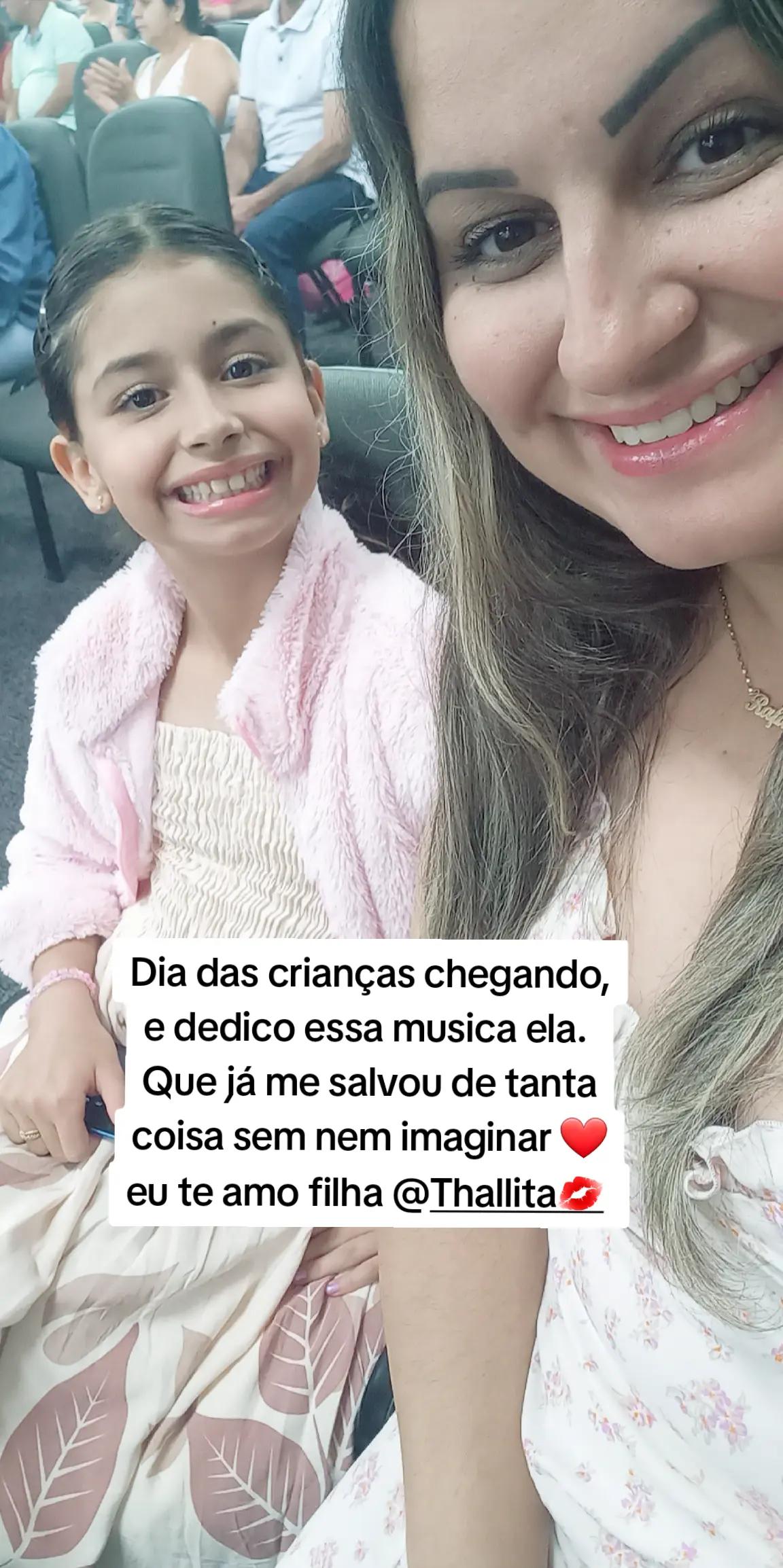 @Rafaela Rolin de Moura
