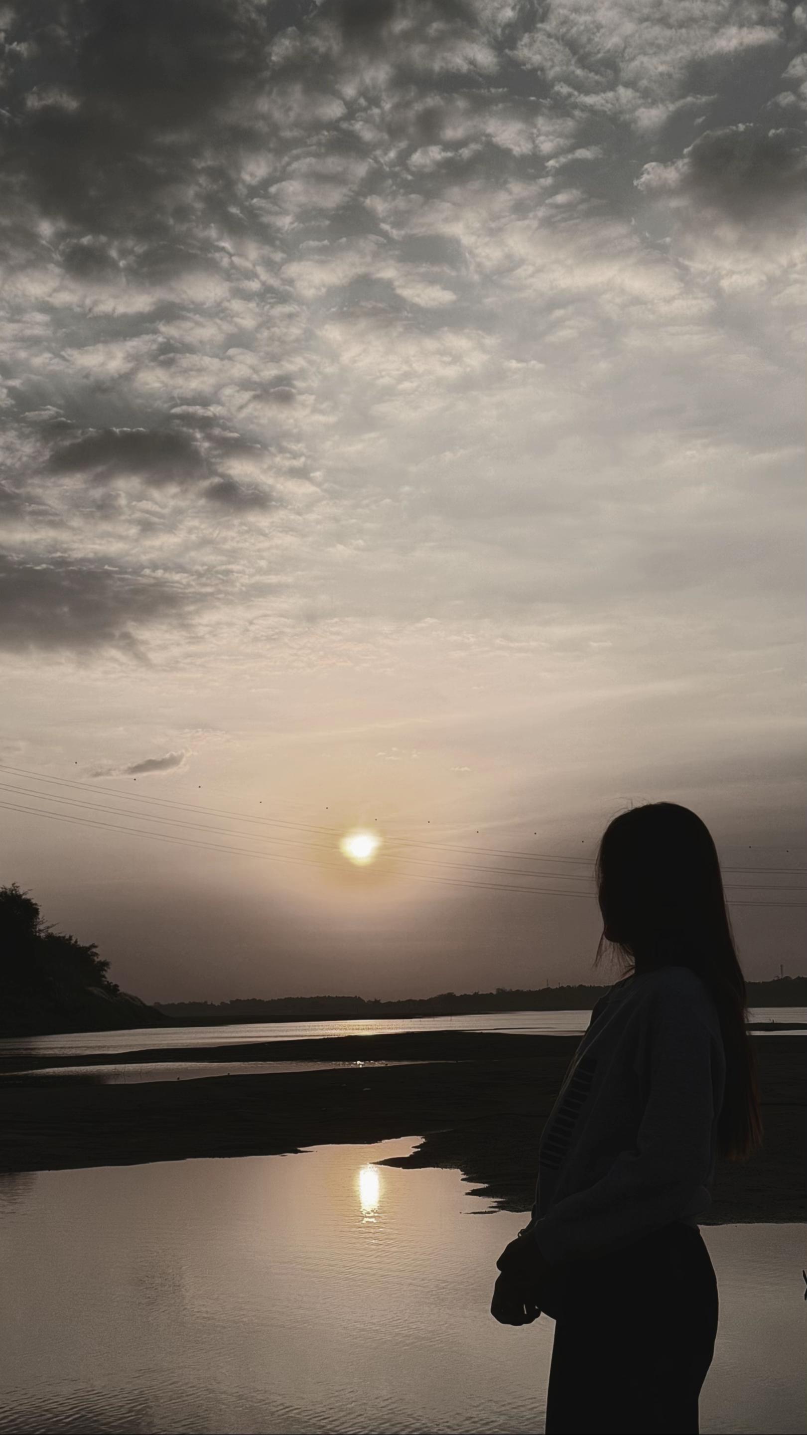 @Nīn-នីន