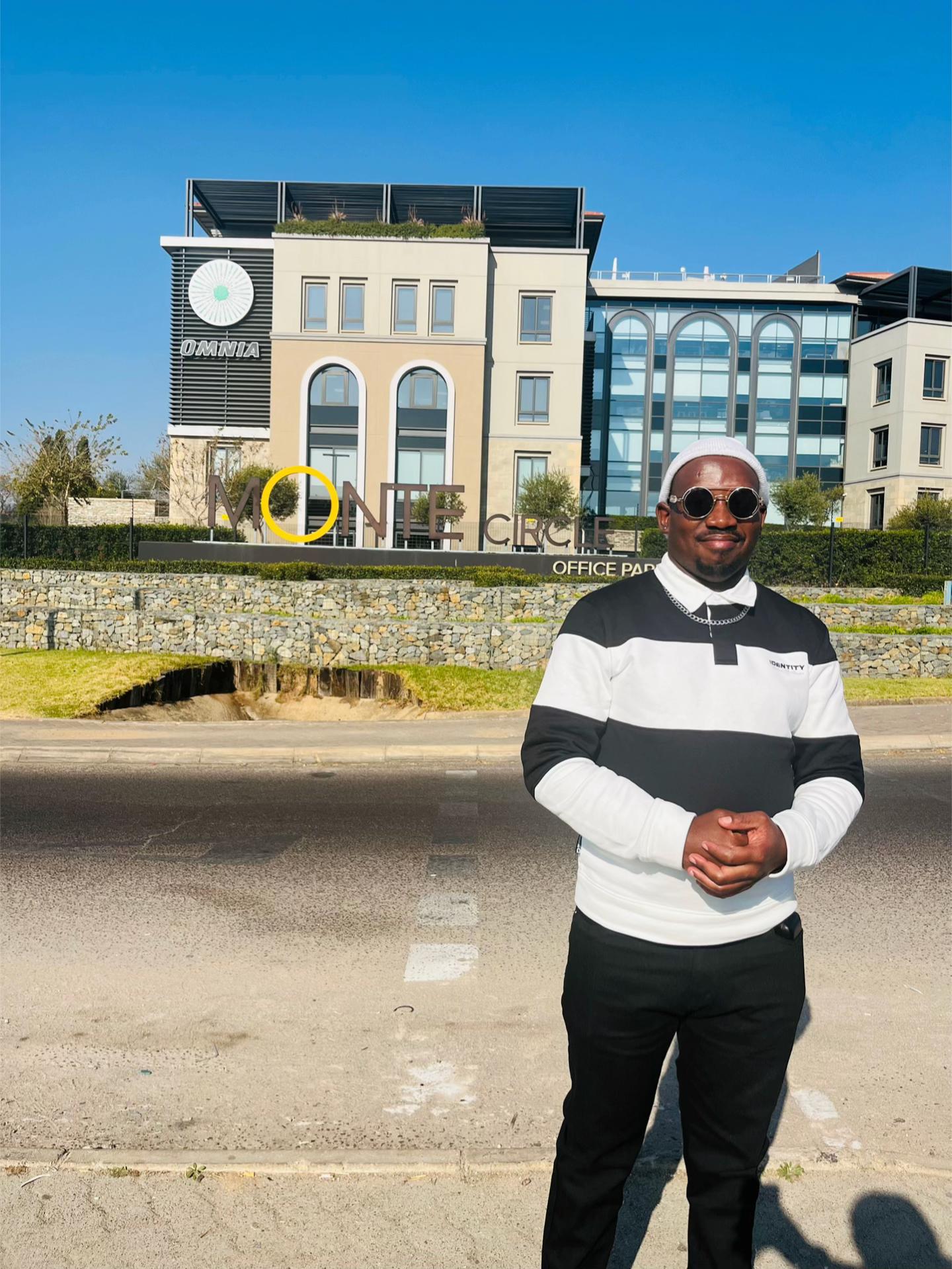 @Vusi Global_Author Mabena