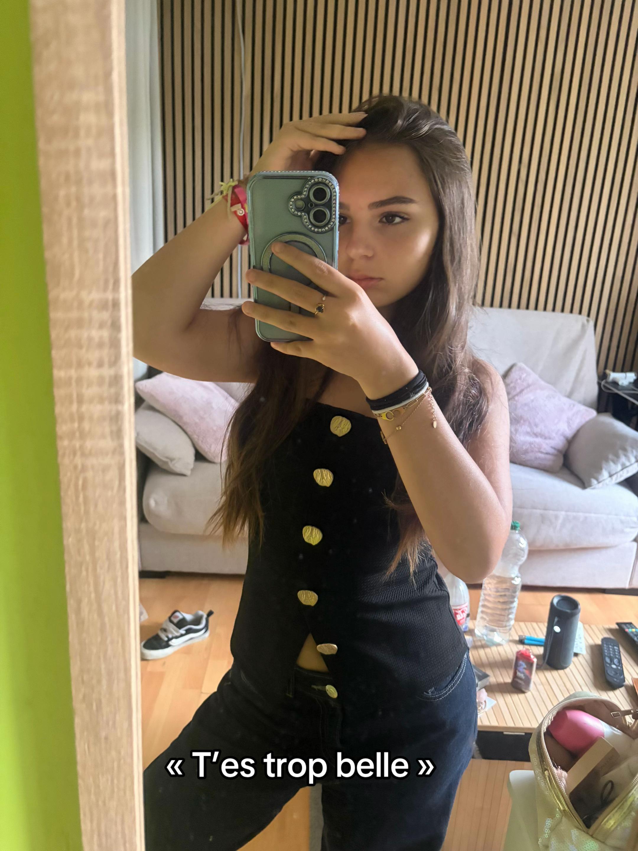 @𝒞𝒽𝓁ℴℯ ꨄ