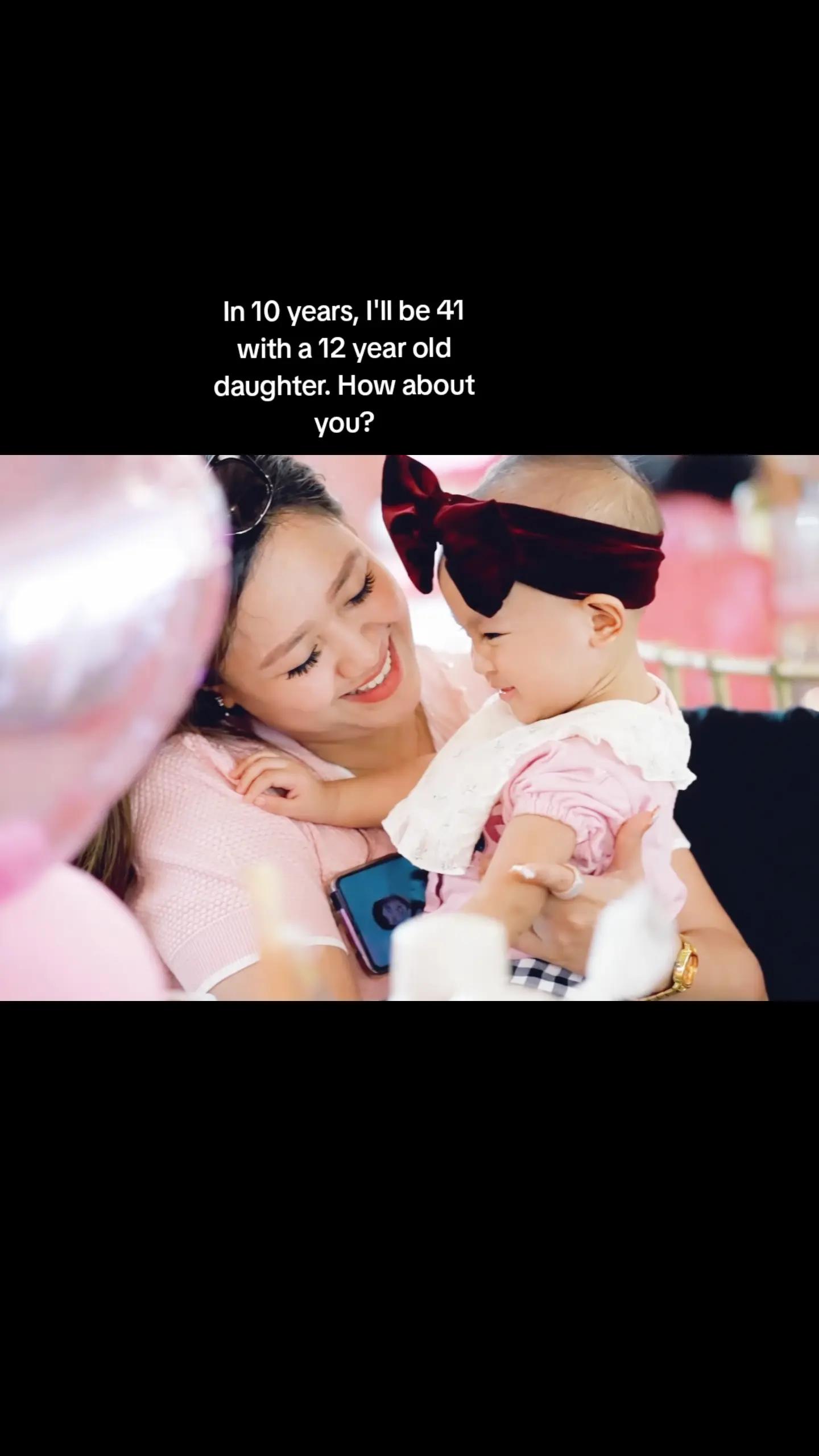 @Mama Moon ๐