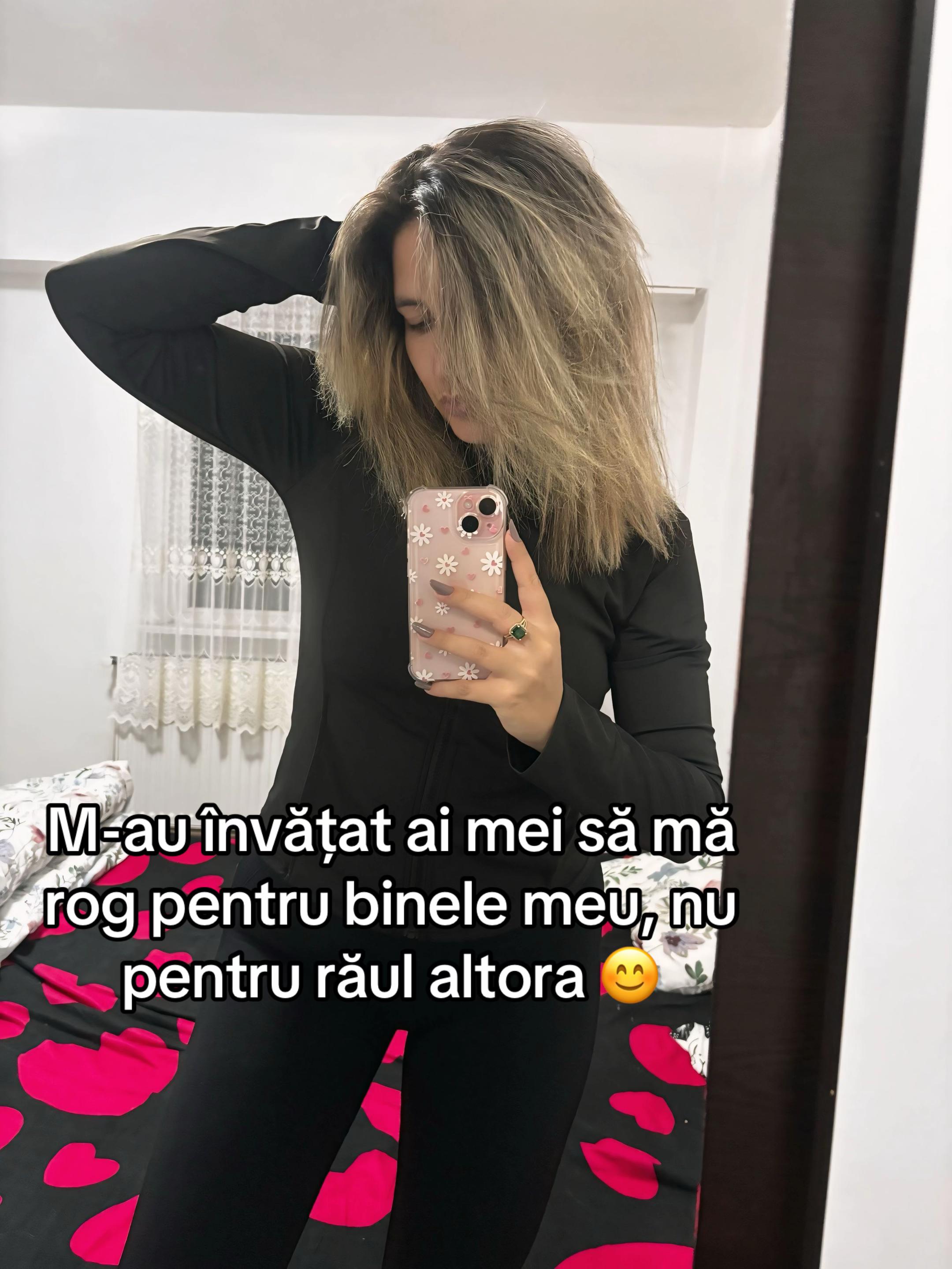 @Cosmi🌸