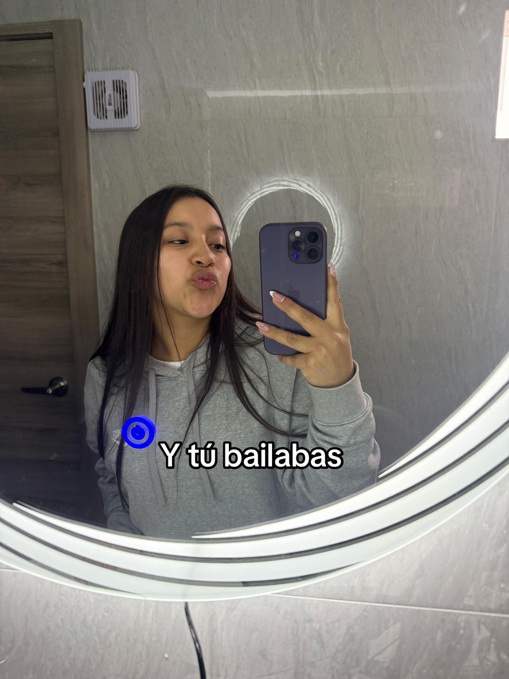 @Gloria ✨