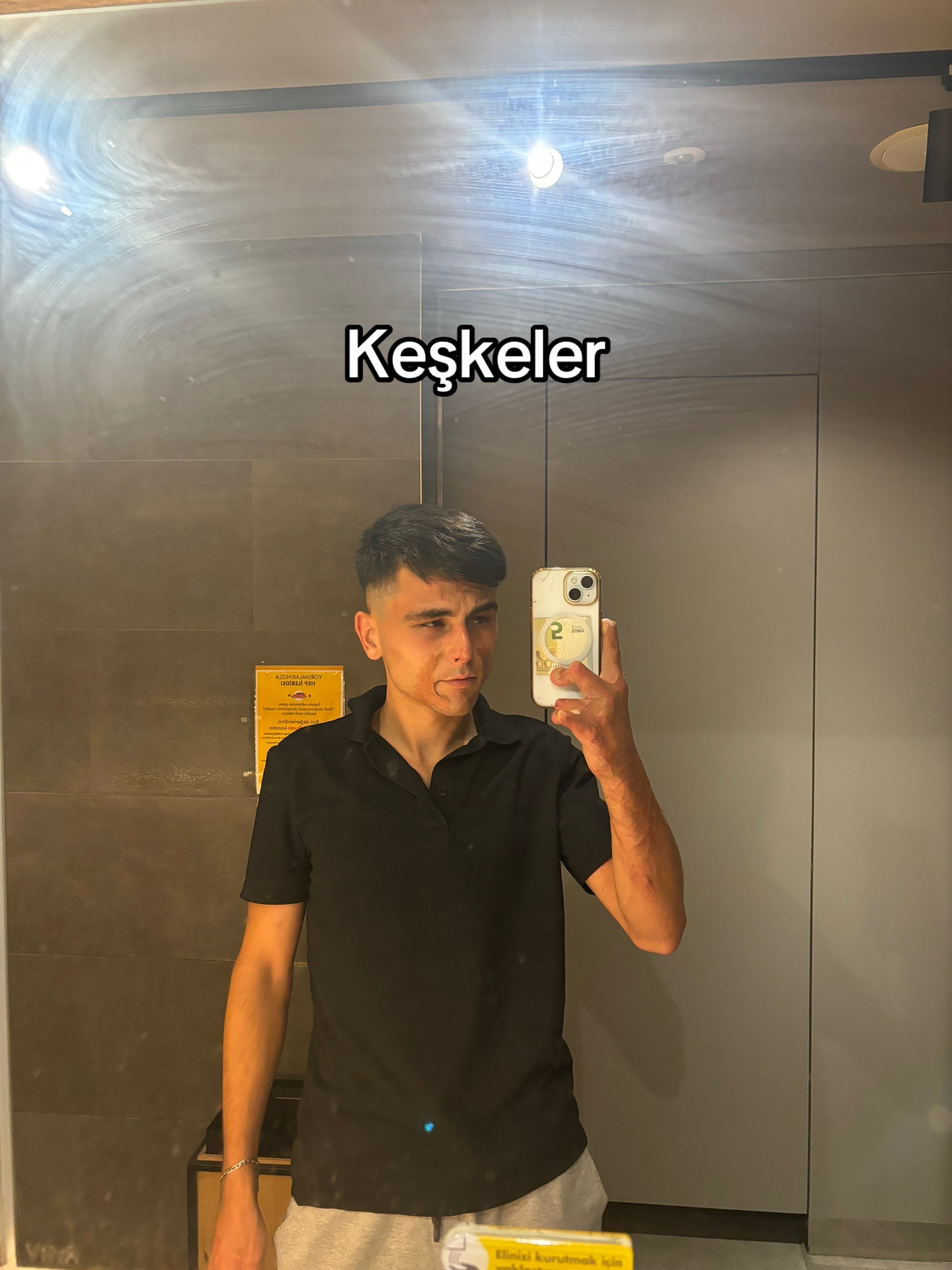 @%1
