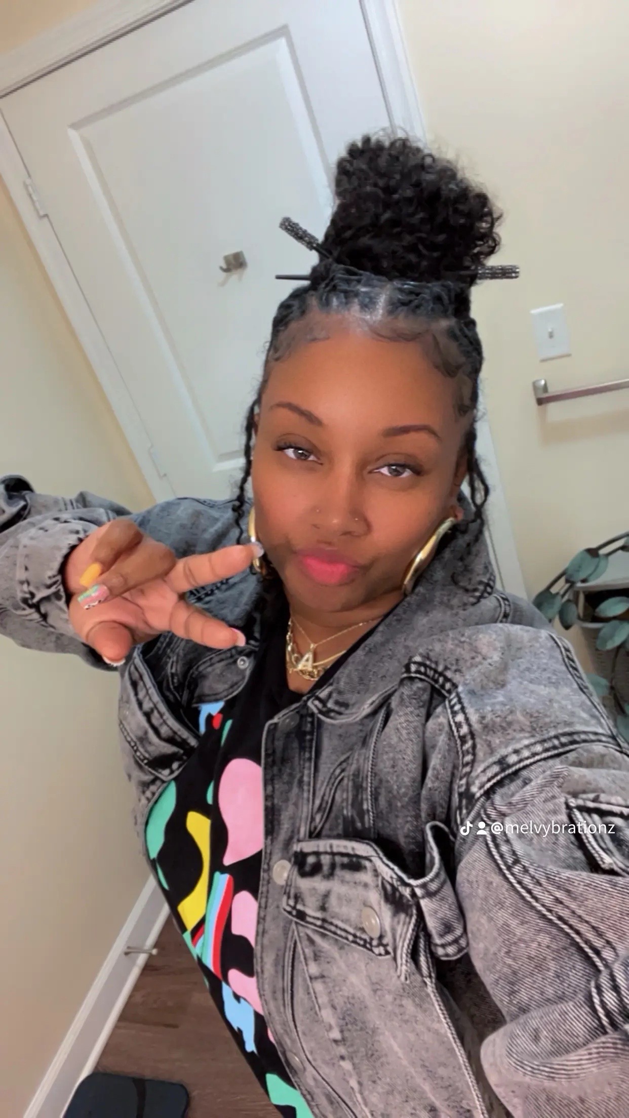 @mel_vybrationz