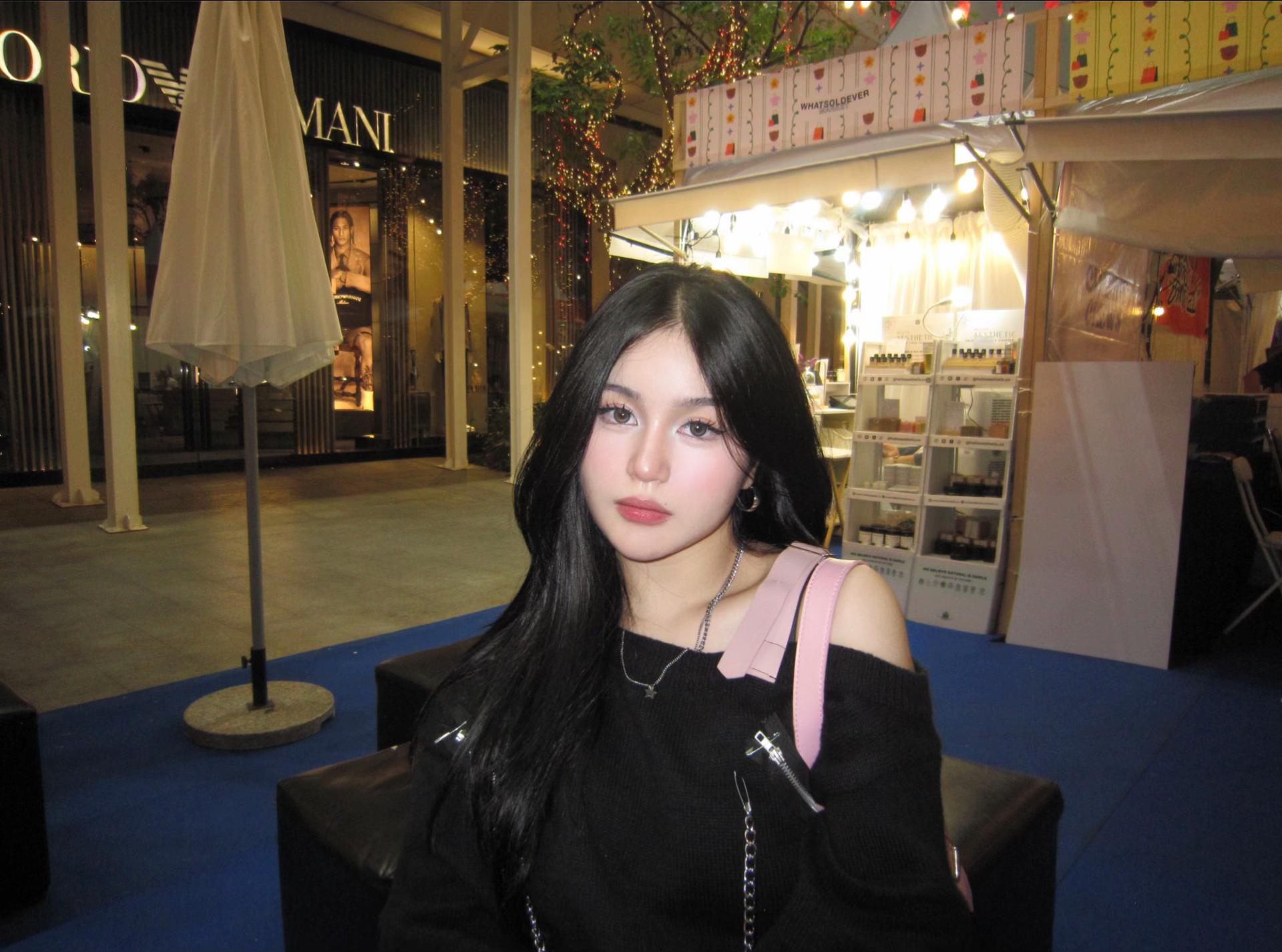@Audrey Wai - ဝေနှင်းဖြူဖြူ
