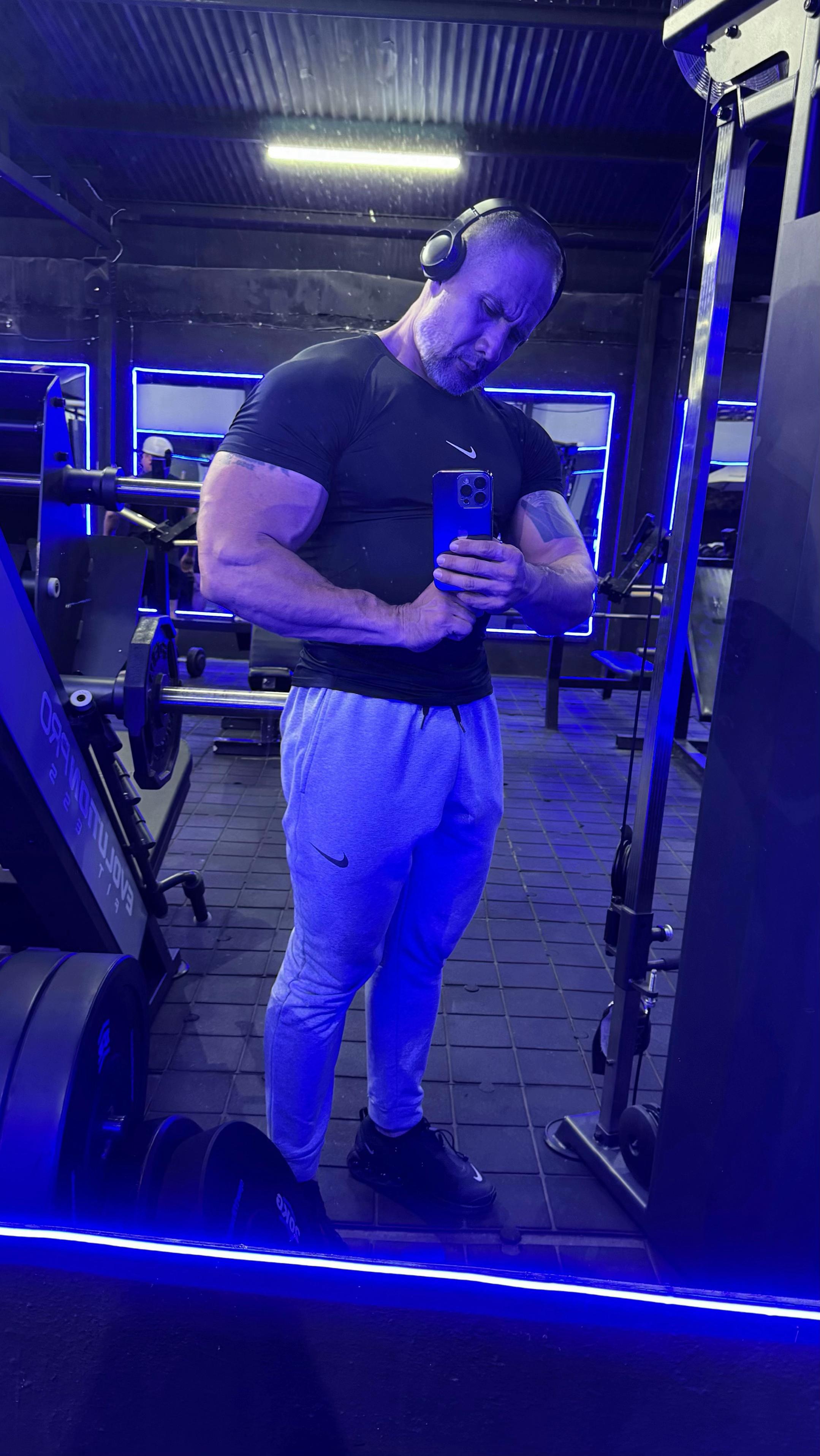 @julianbodibuildier052414