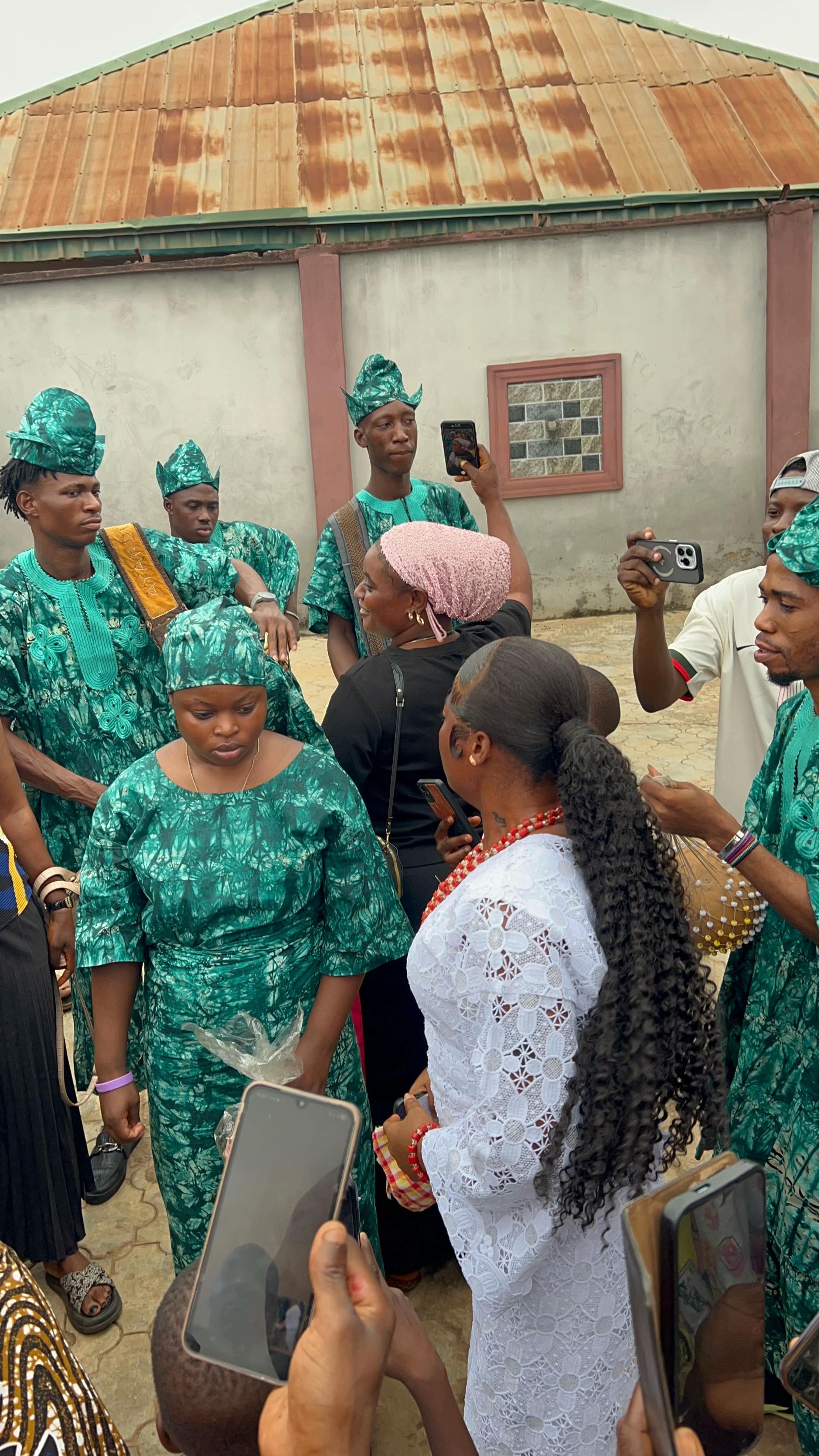 @OMODUNMADE AKÉWÌ